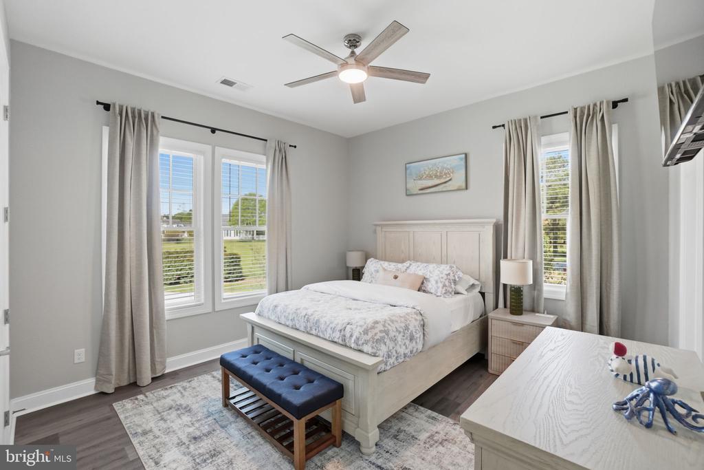 8 SEAY COURT