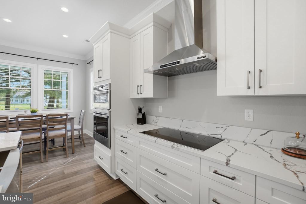 8 SEAY COURT