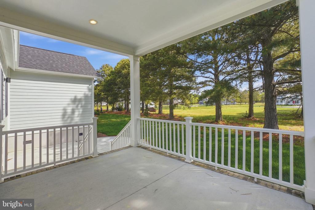 8 SEAY COURT