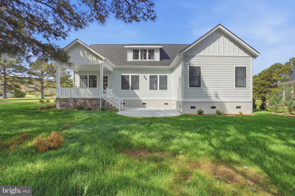 8 SEAY COURT