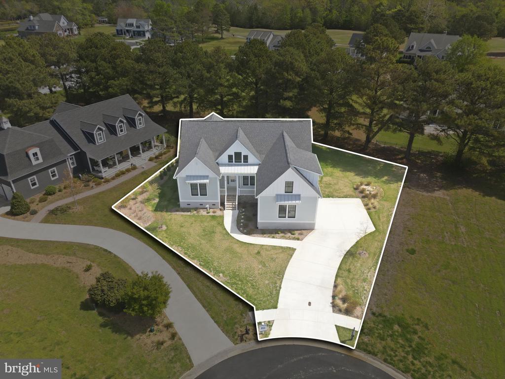 8 SEAY COURT