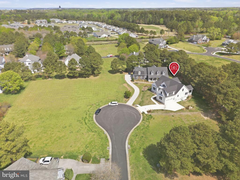8 SEAY COURT