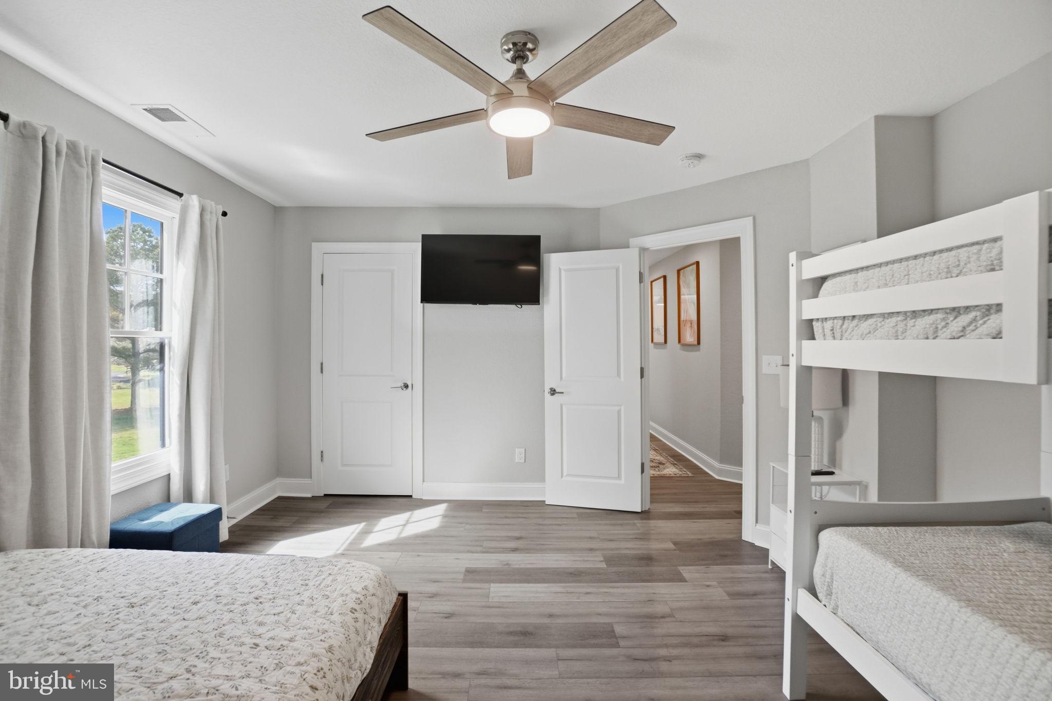 8 SEAY COURT