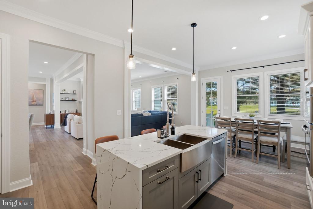 8 SEAY COURT