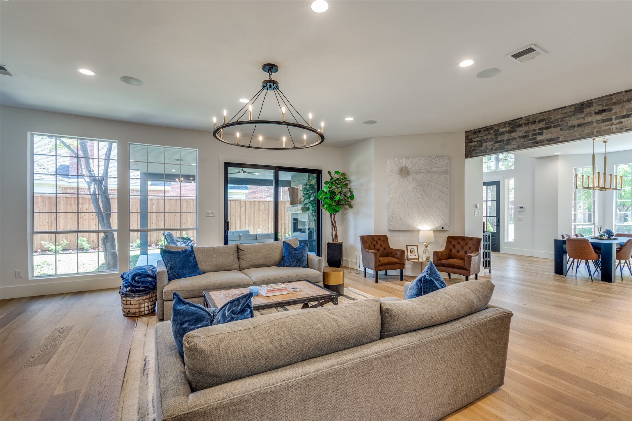 5019 Hudson Drive