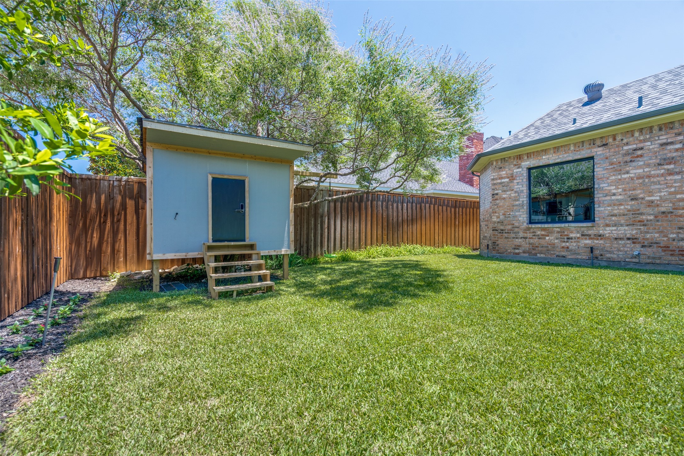 5019 Hudson Drive