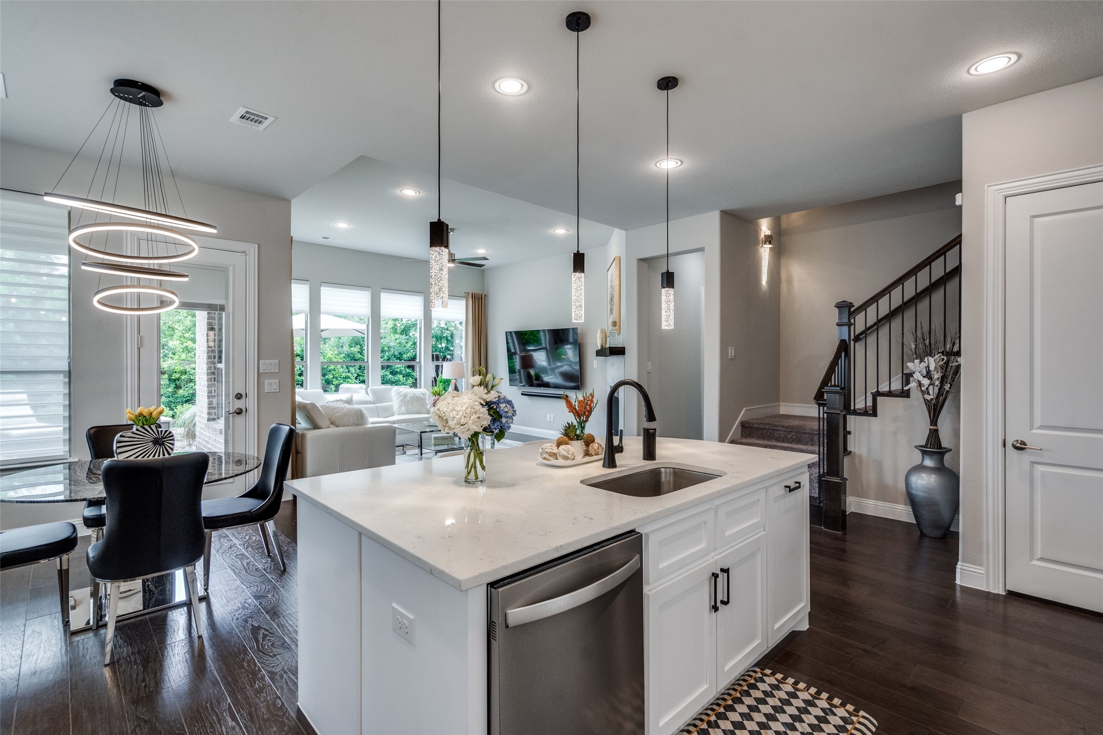 4728 Sunnybrook Drive