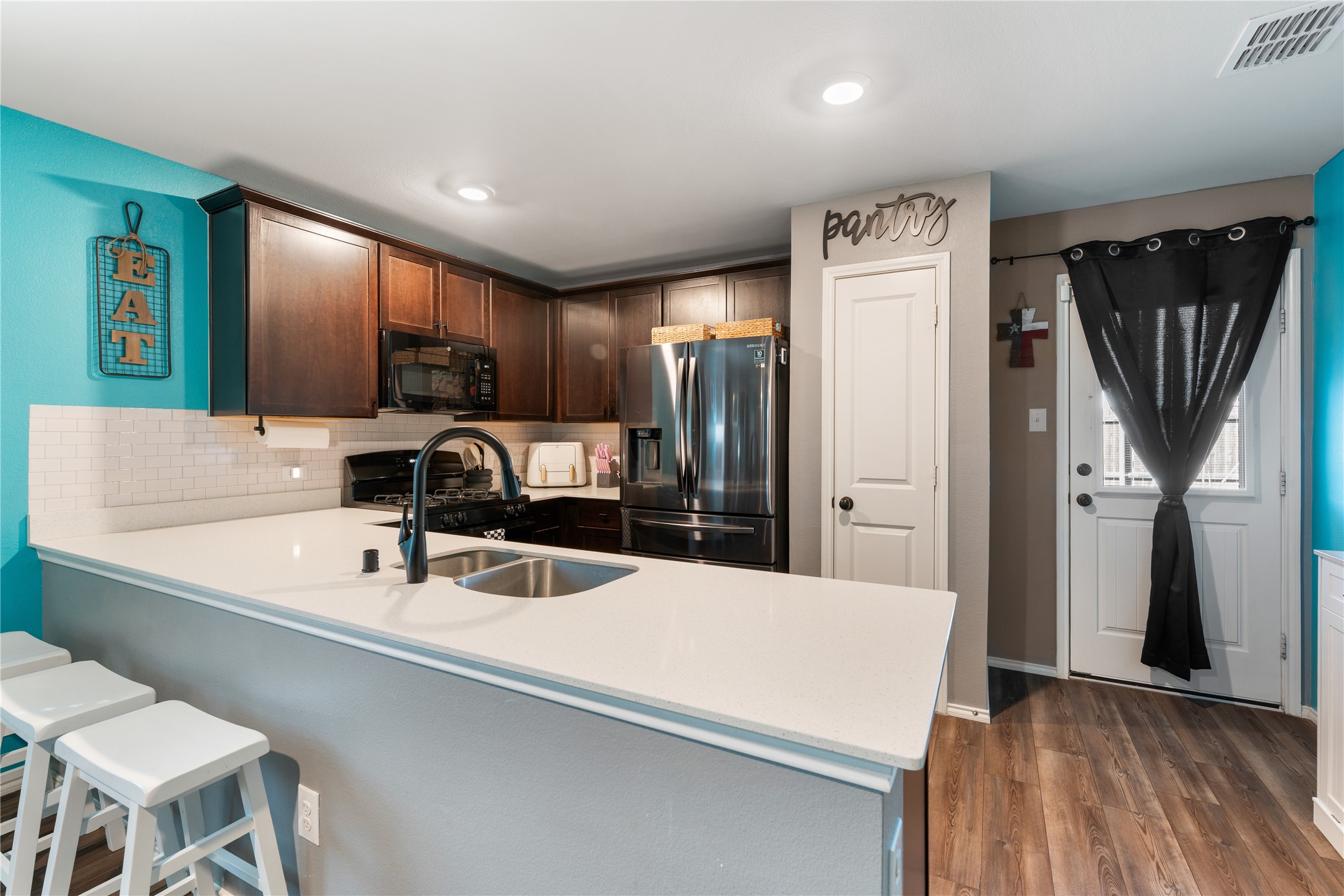 2213 Nightgrove Circle