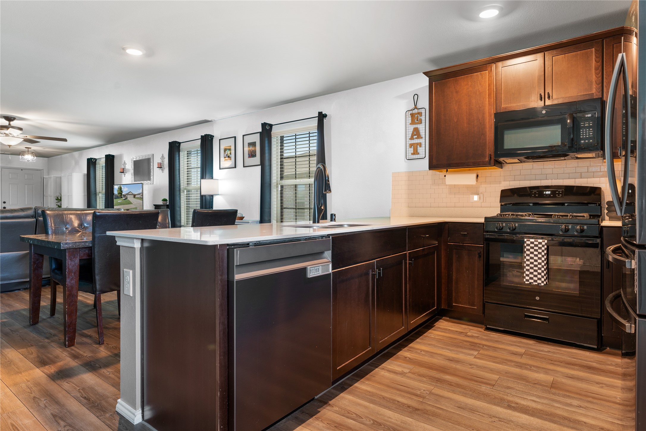 2213 Nightgrove Circle