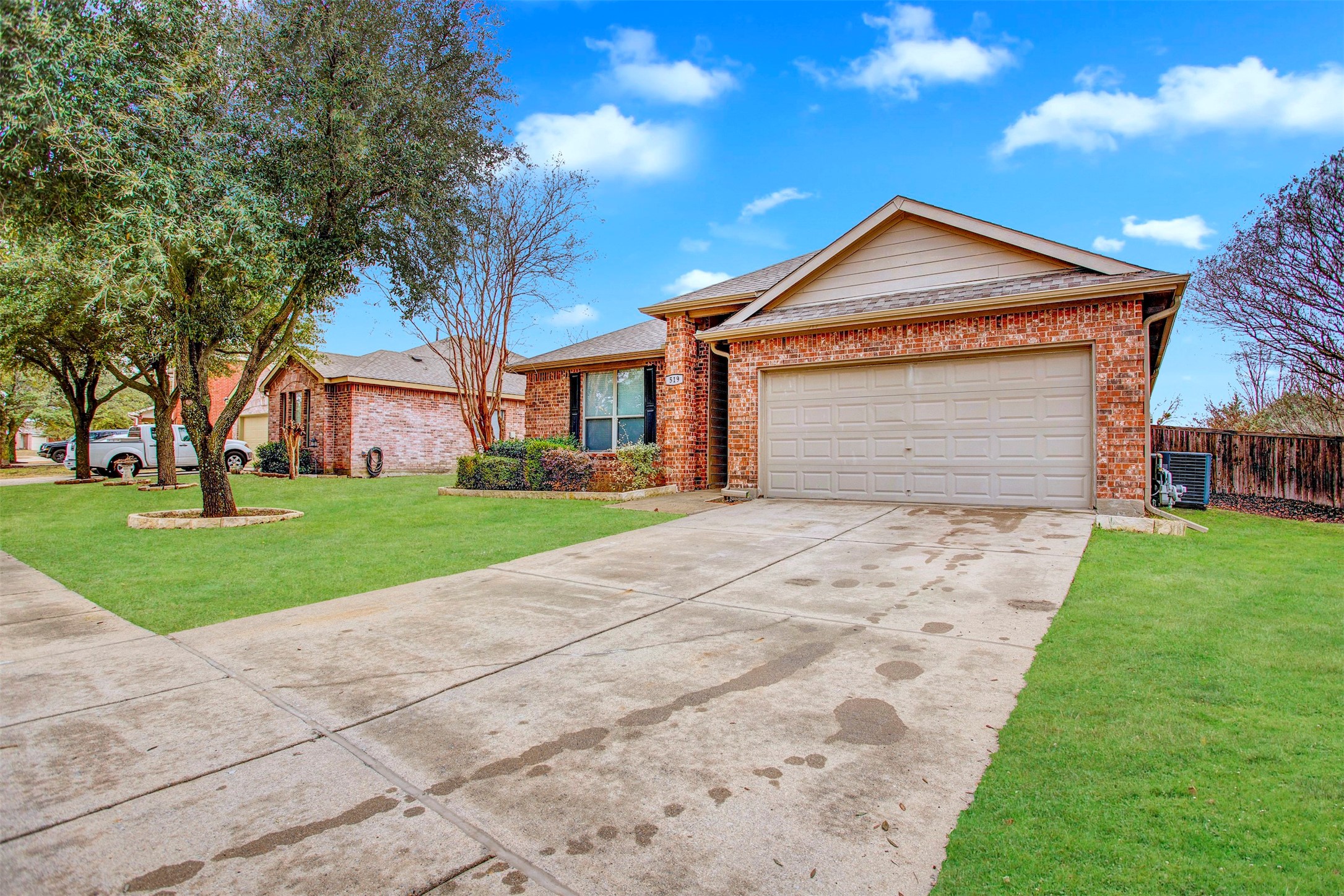 519 Hunters Ridge Drive