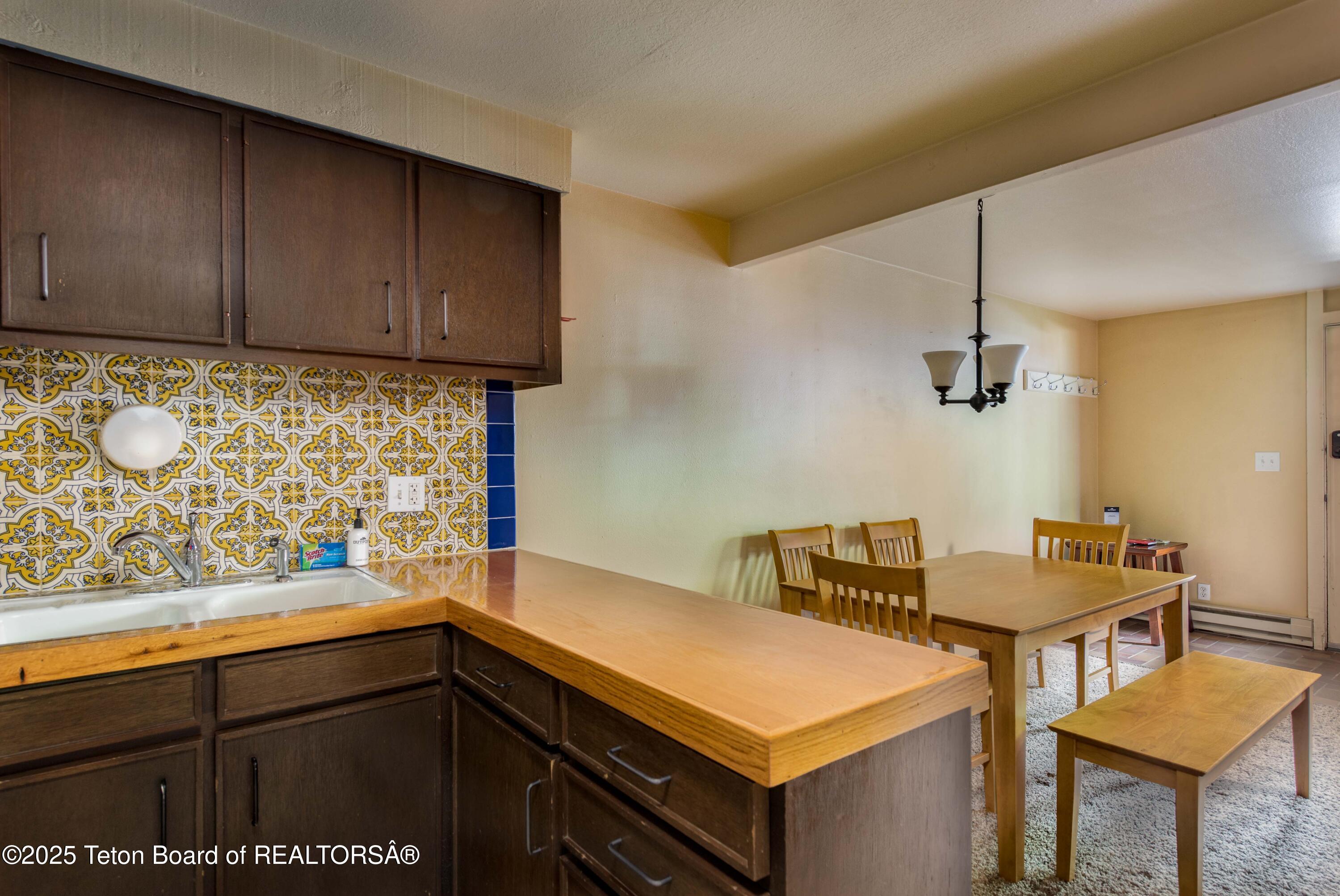 7120 N RACHEL Way, 1-2