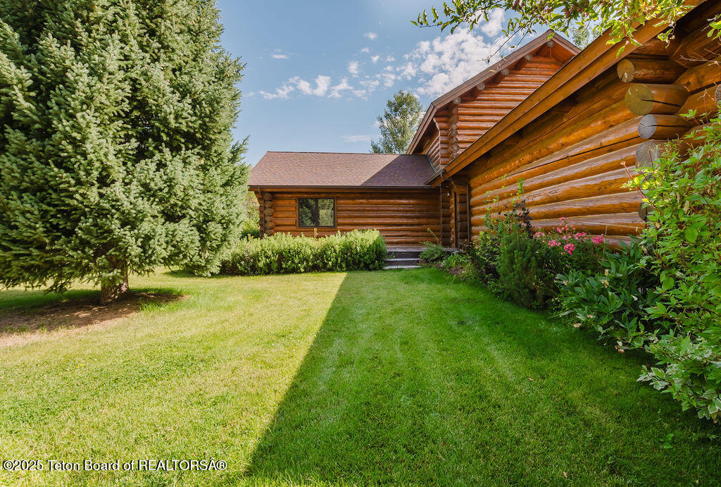 605 LAKOTA Lane