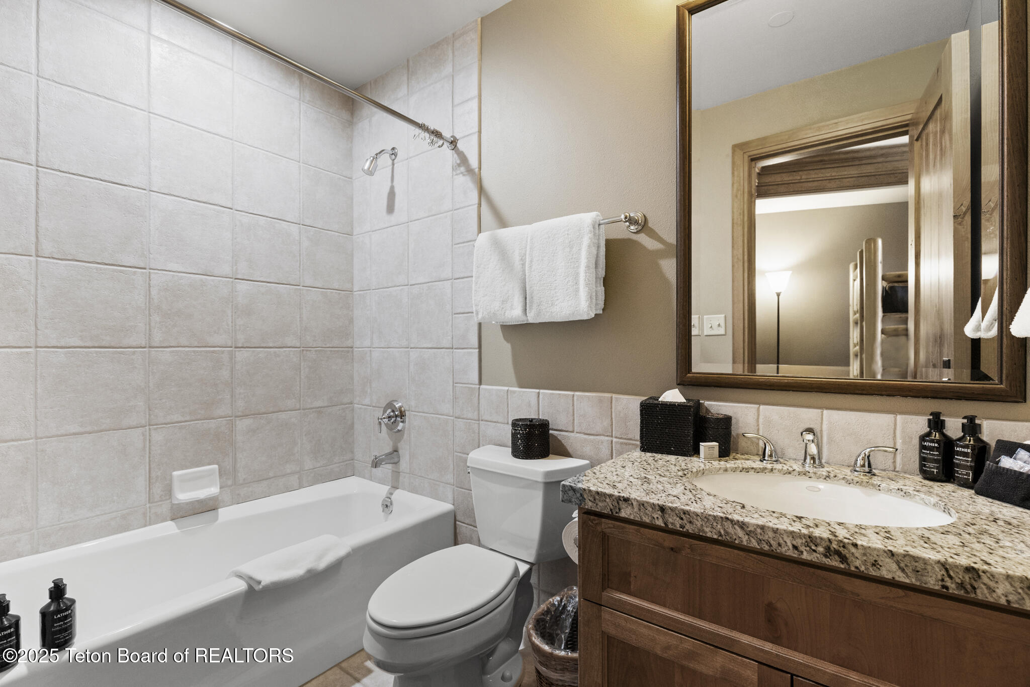 3285 W VILLAGE Drive, 304