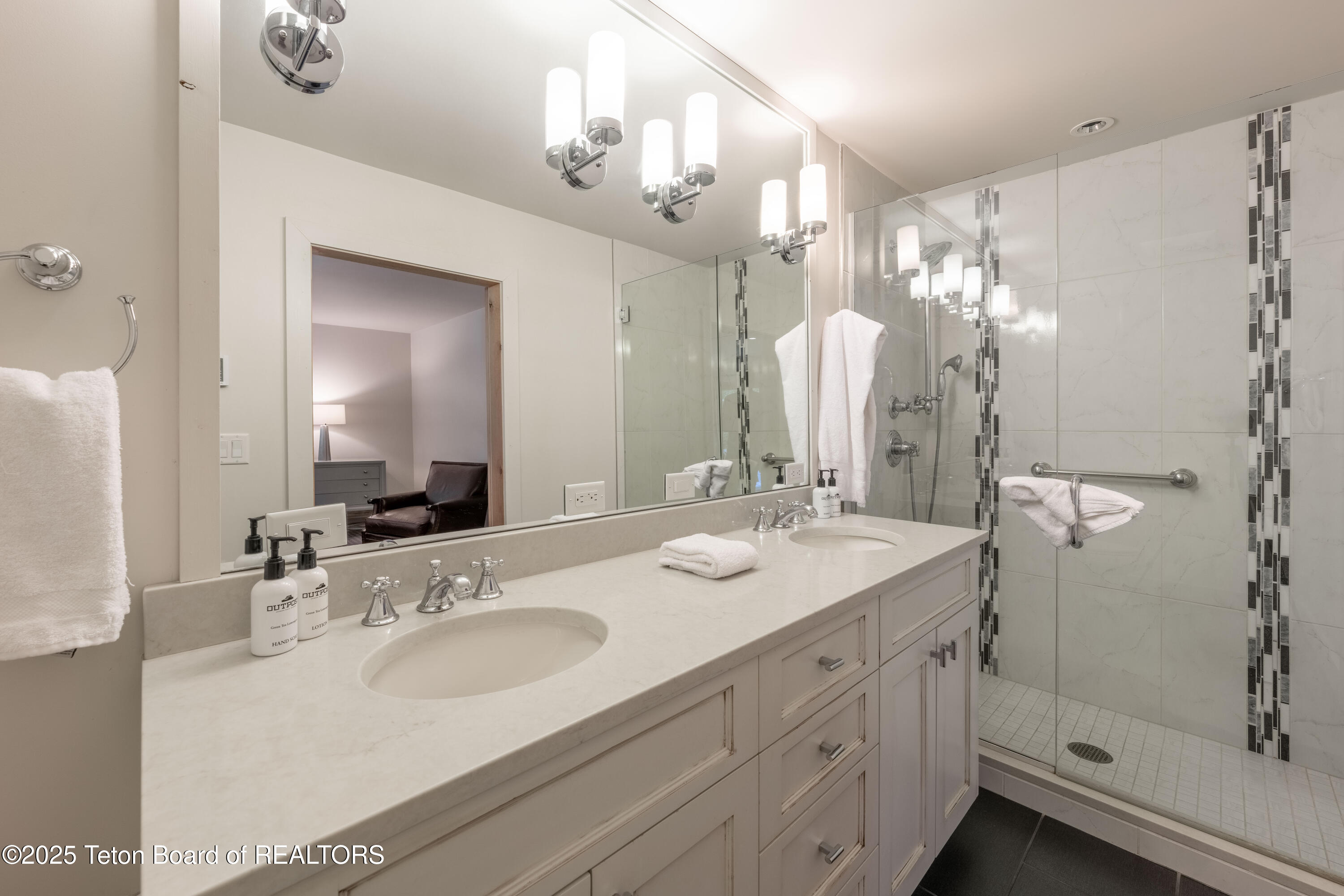 3720 W MICHAEL Drive 5-1