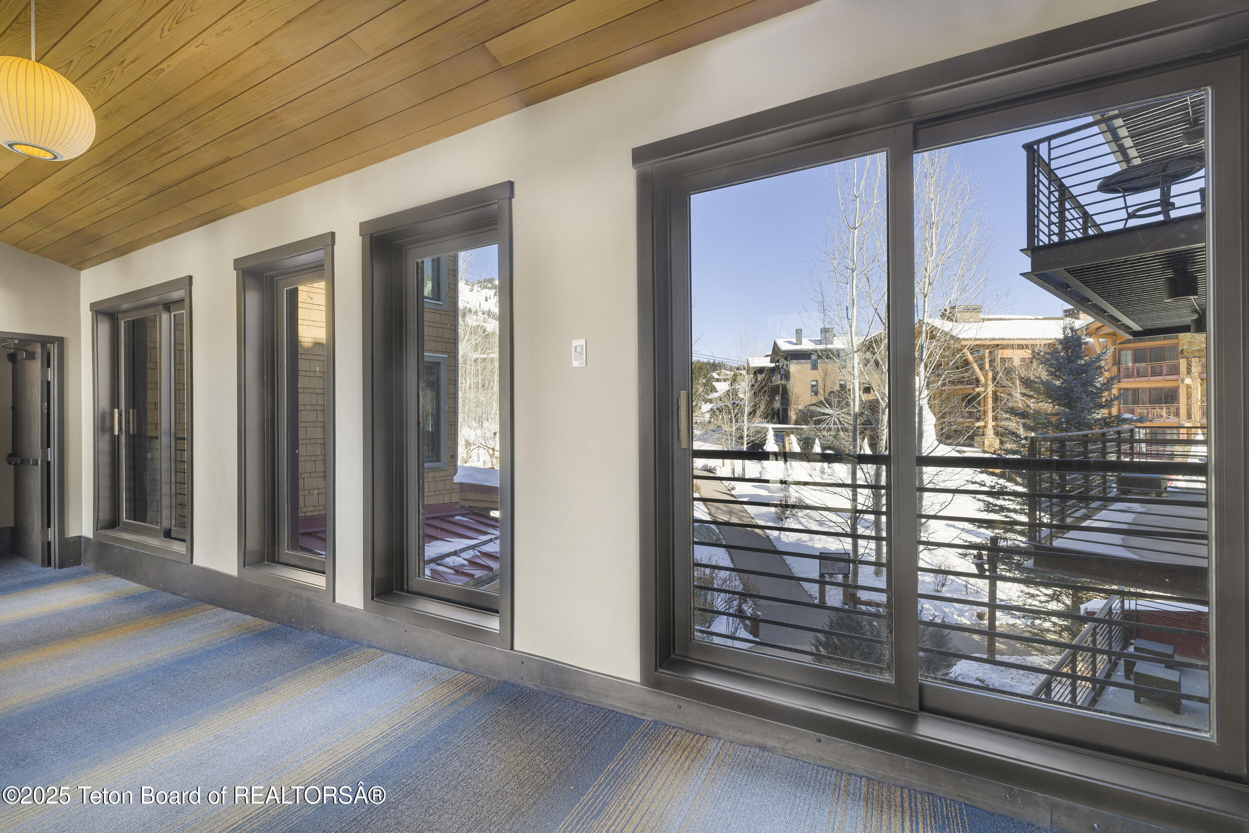 3325 W VILLAGE Drive, 559 / 561