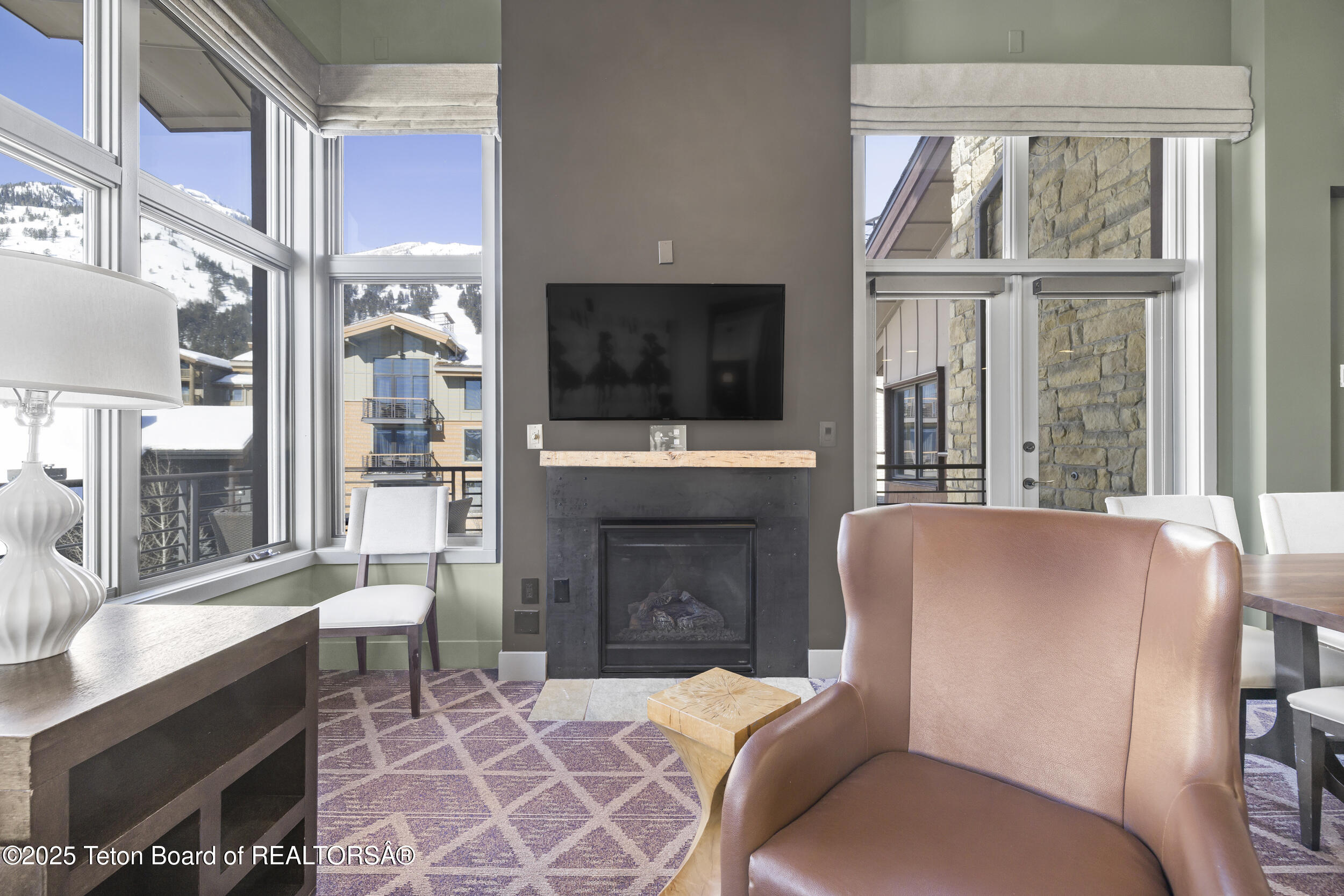 3325 W VILLAGE Drive, 559 / 561