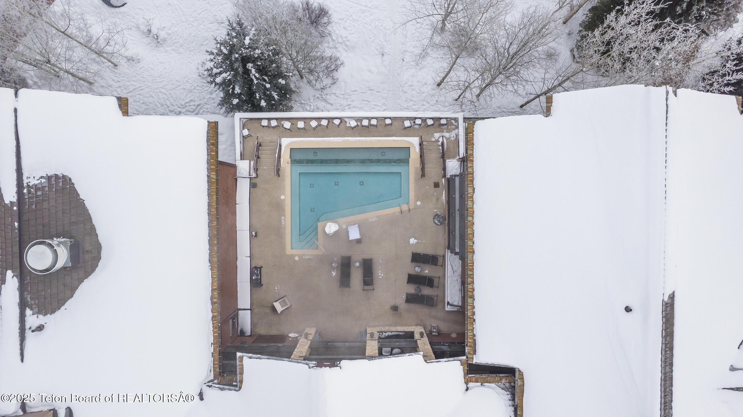 3325 W VILLAGE Drive, 559 / 561