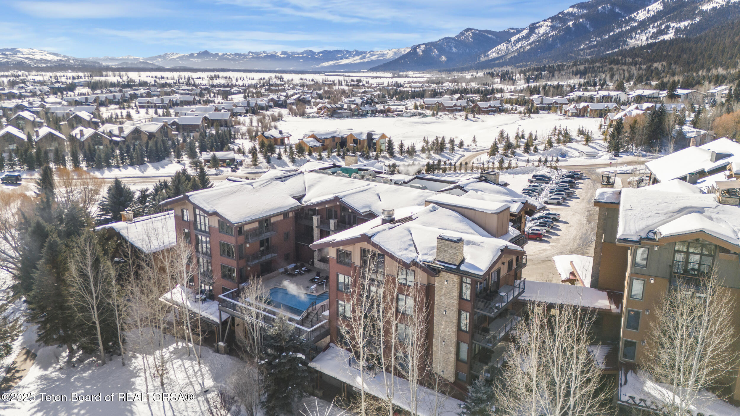 3325 W VILLAGE Drive, 559 / 561