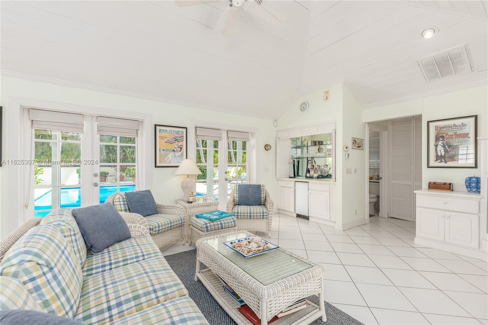 43 N Beach Rd
