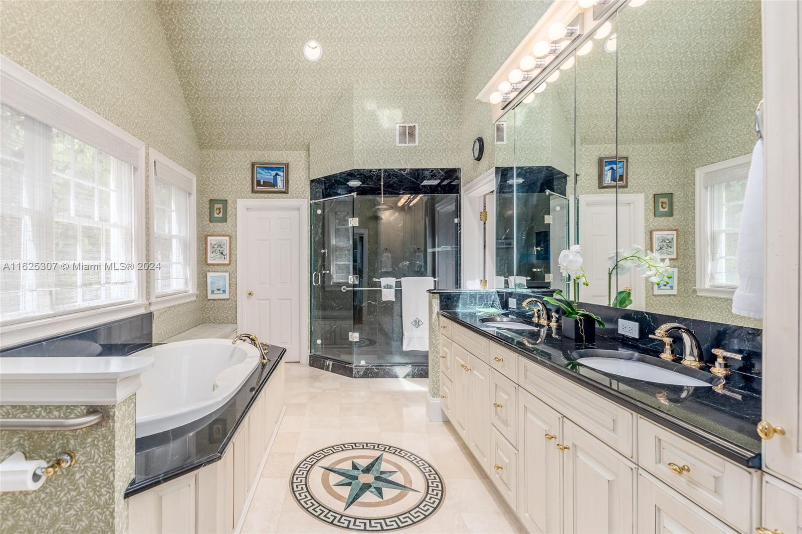 43 N Beach Rd