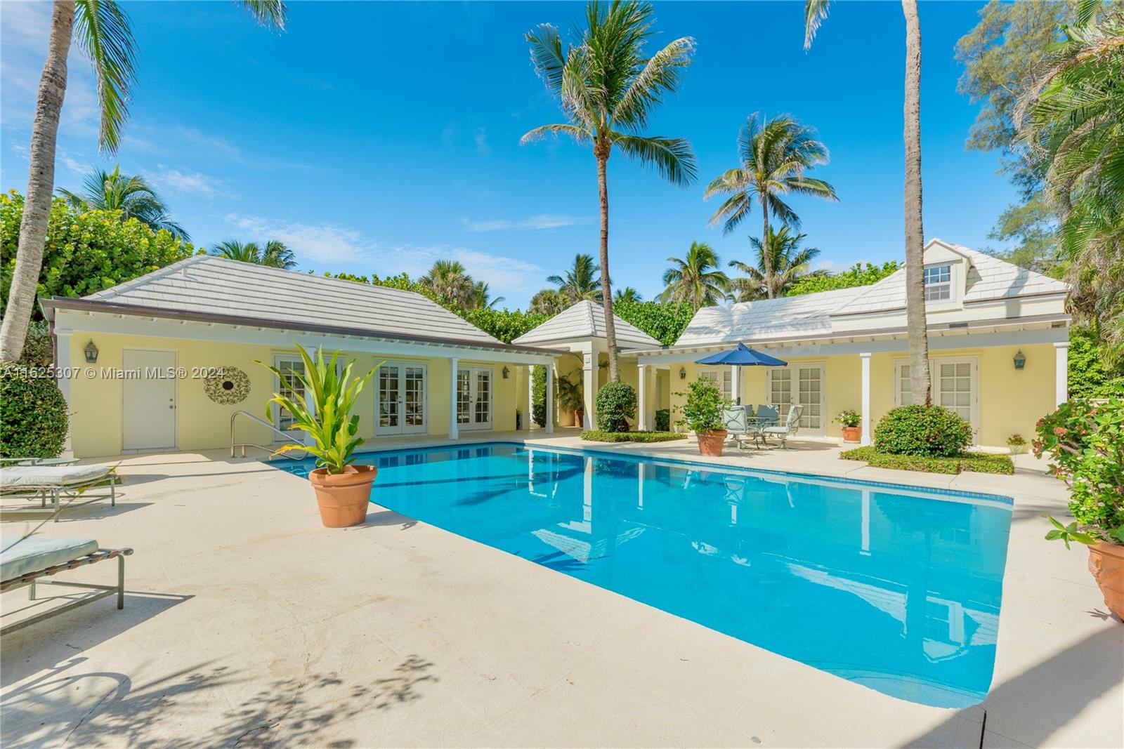 43 N Beach Rd