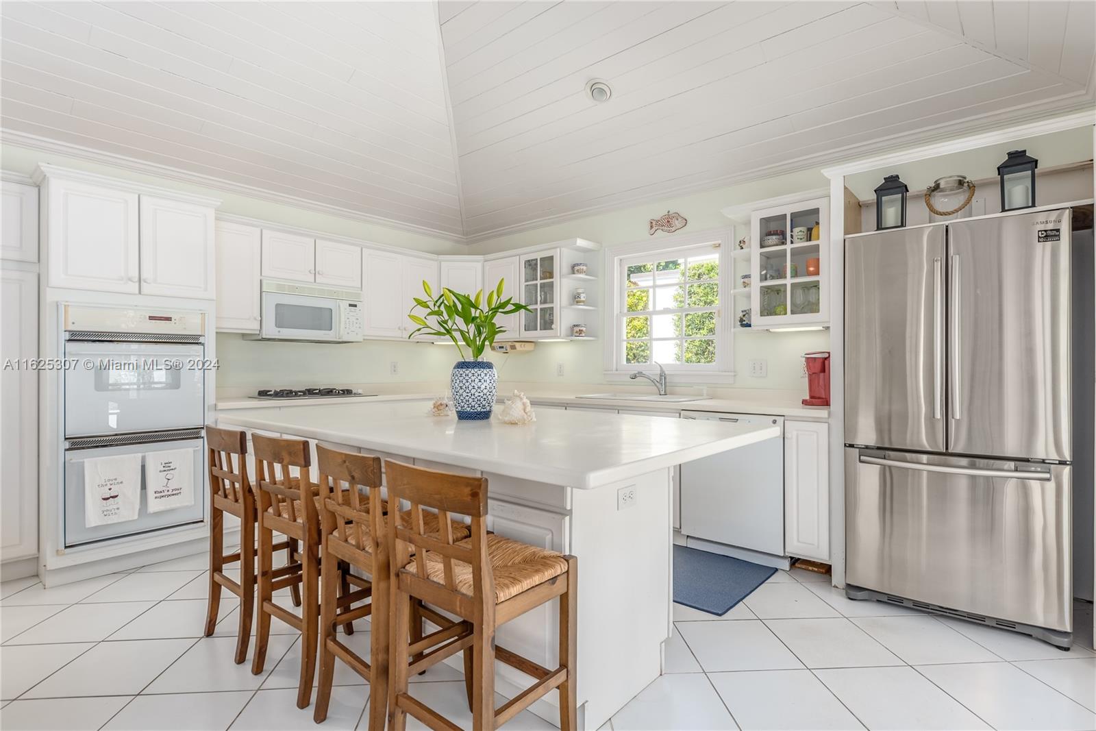 43 N Beach Rd