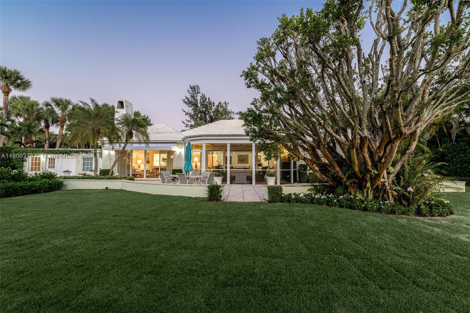 18 Gomez Rd