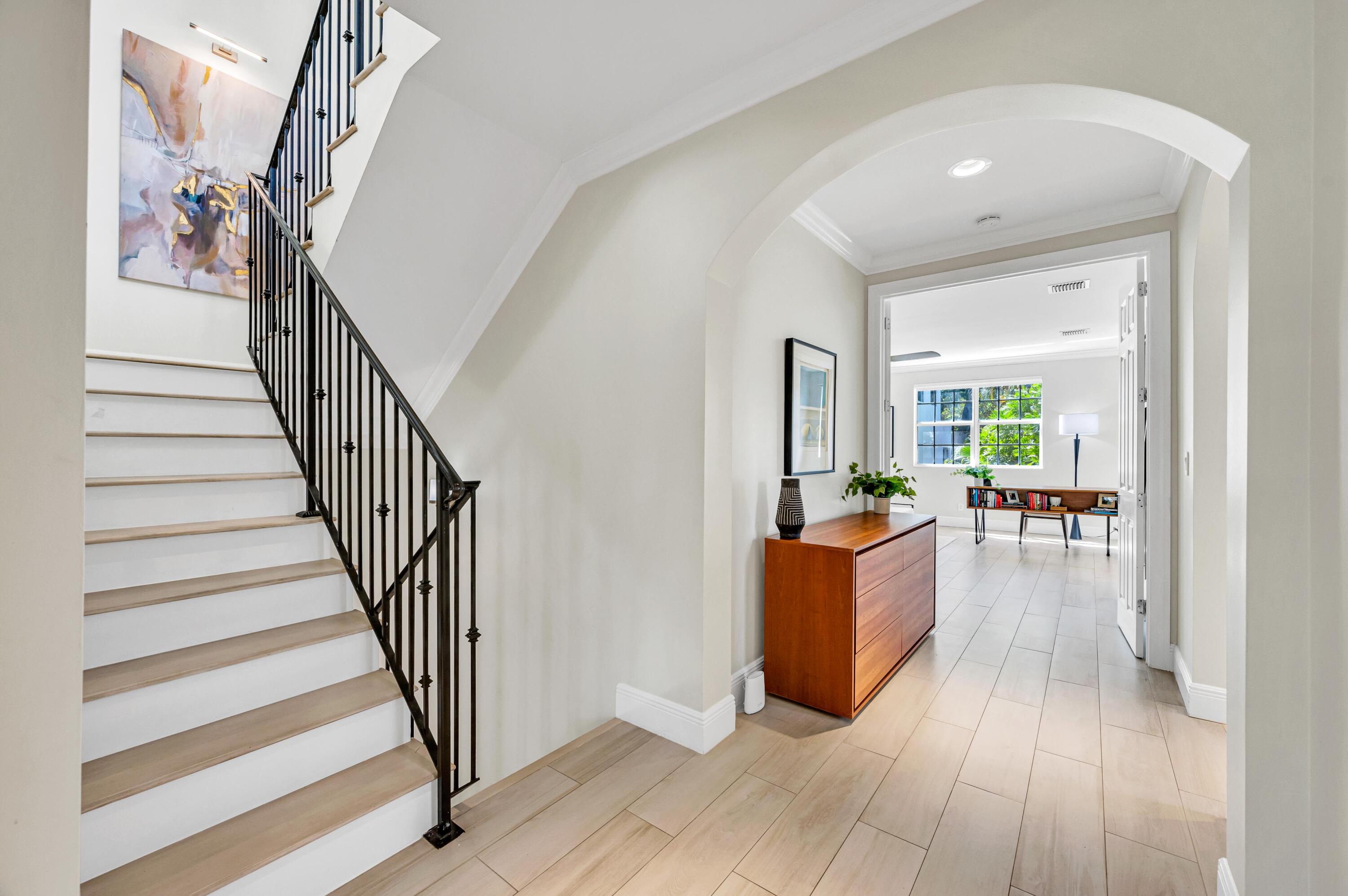 449 NE 16th Ave