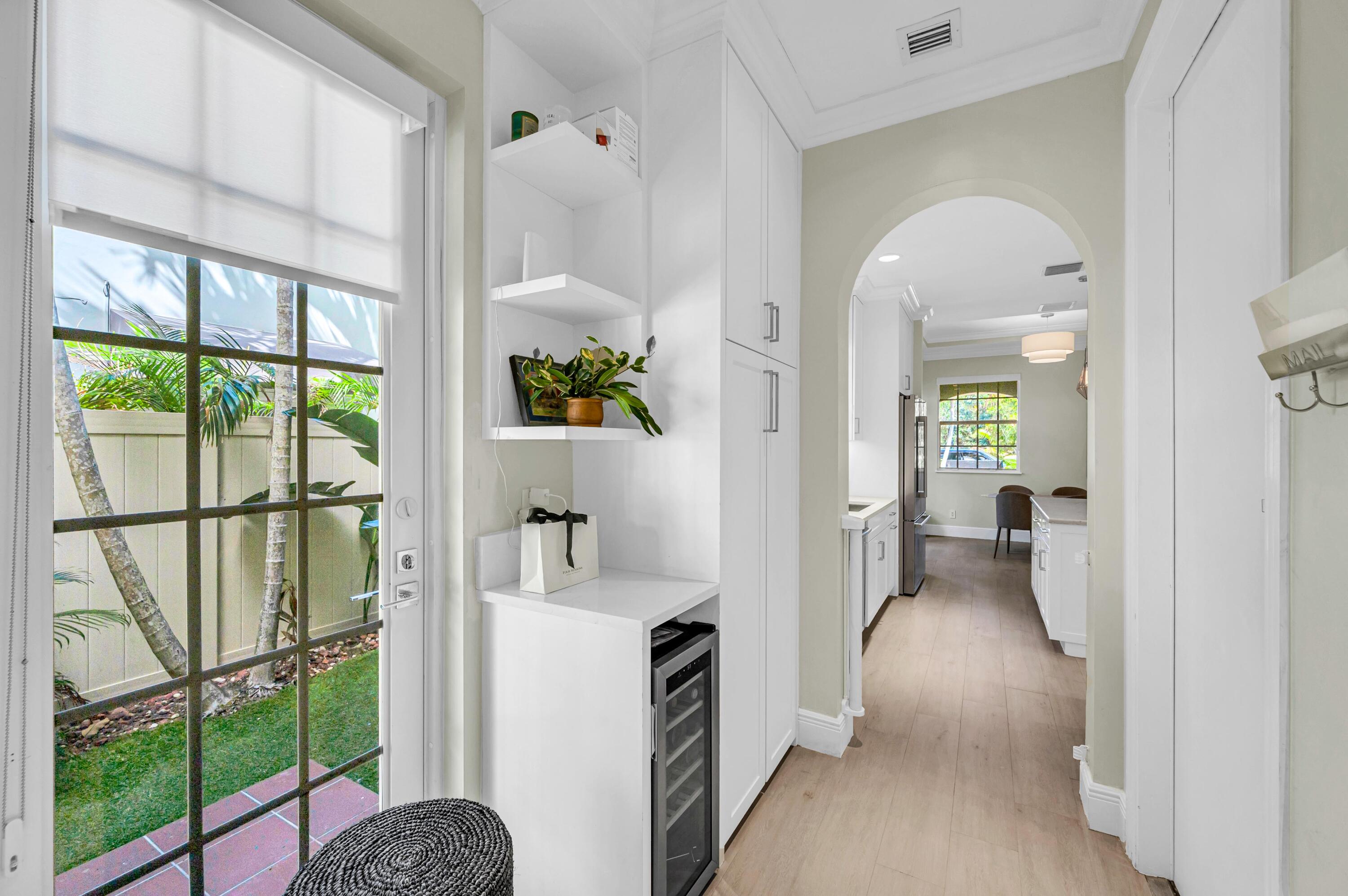 449 NE 16th Ave