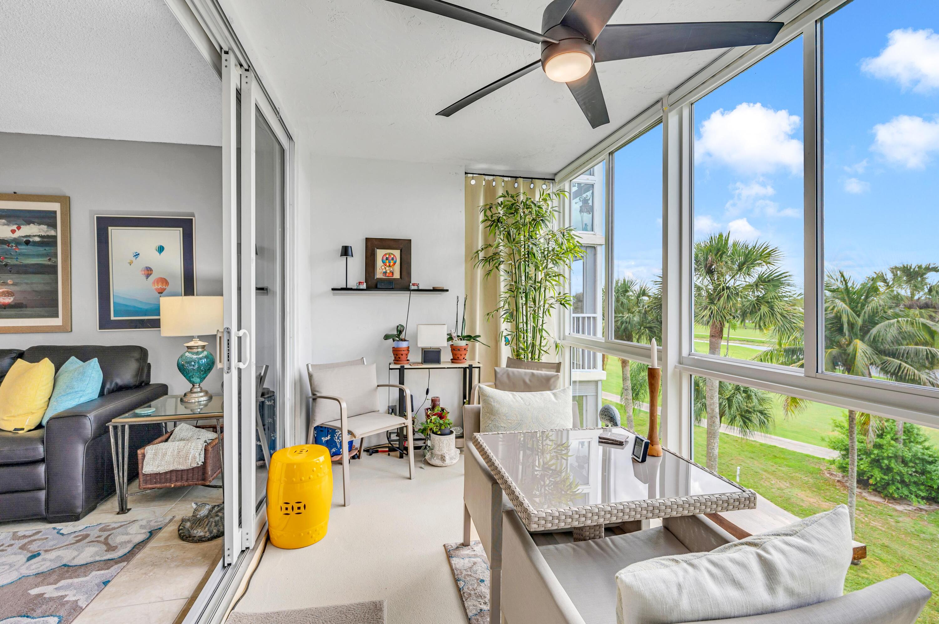 3970 Oaks Clubhouse Drive 401