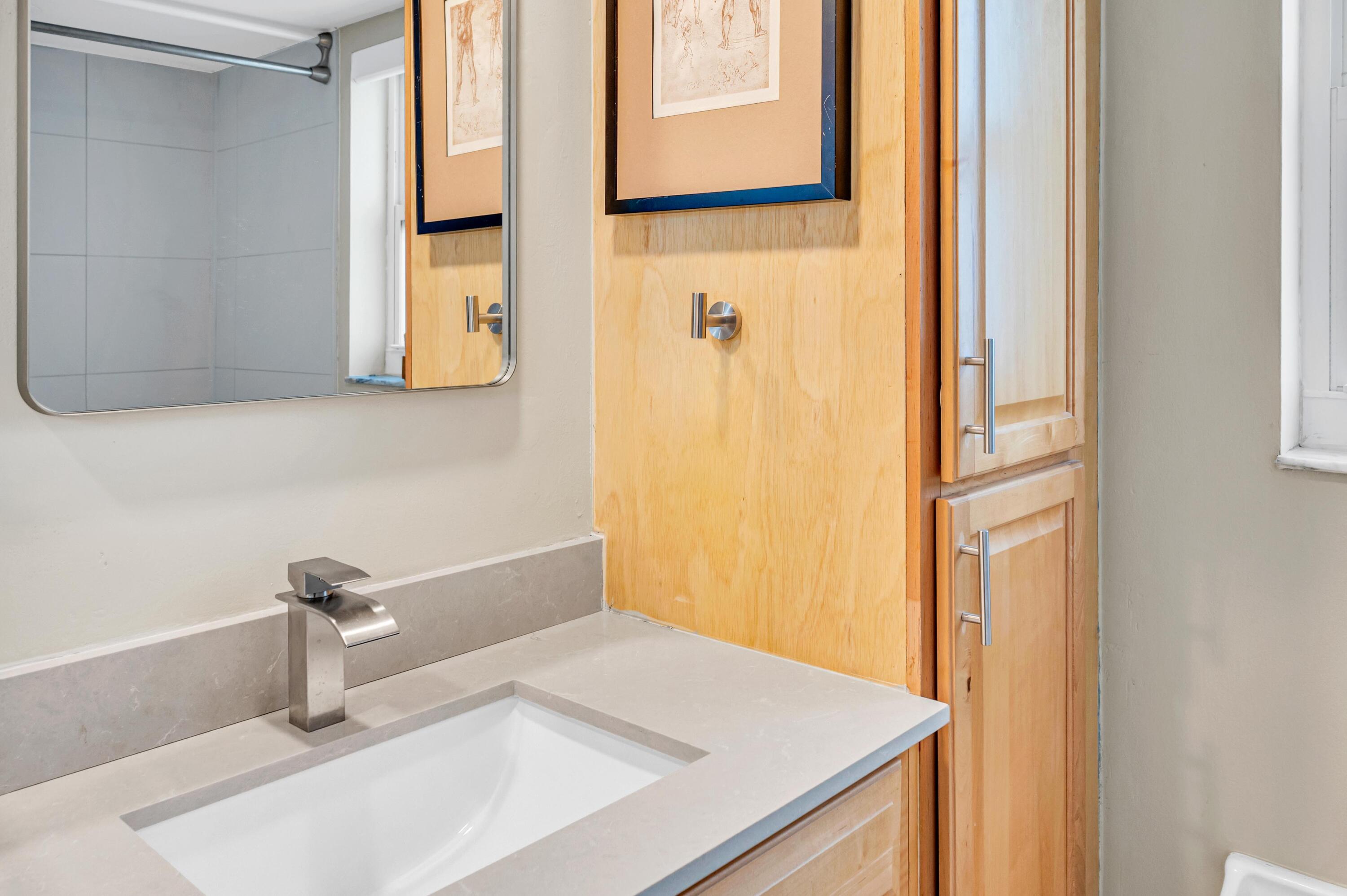 3970 Oaks Clubhouse Drive 401