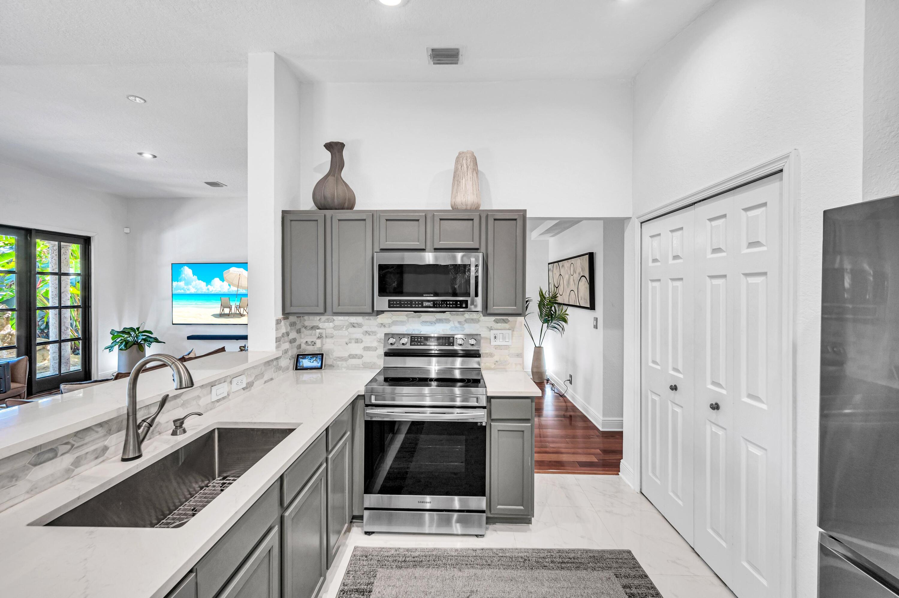 1973 NW 45th Street