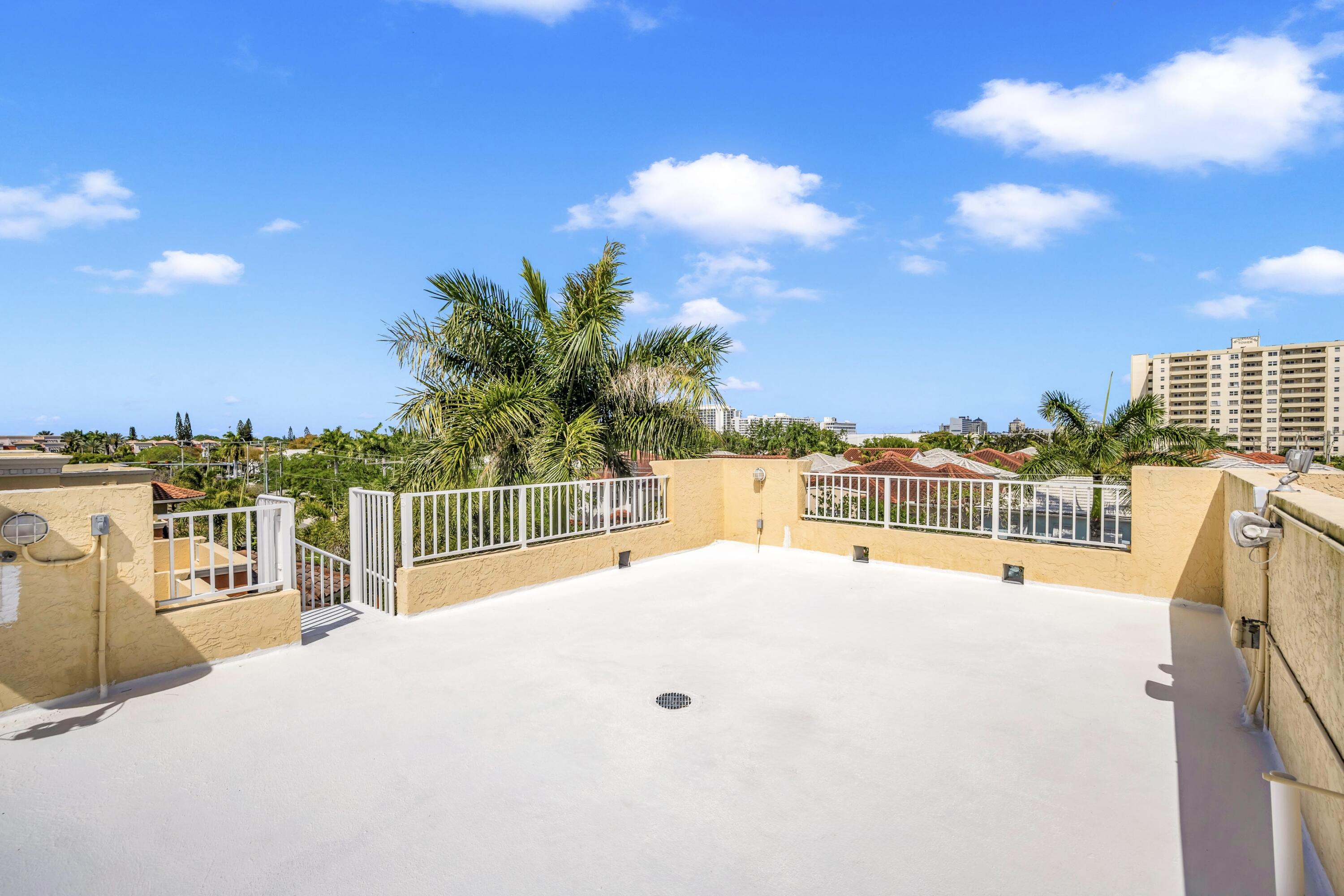 903 NE 17th Way 104