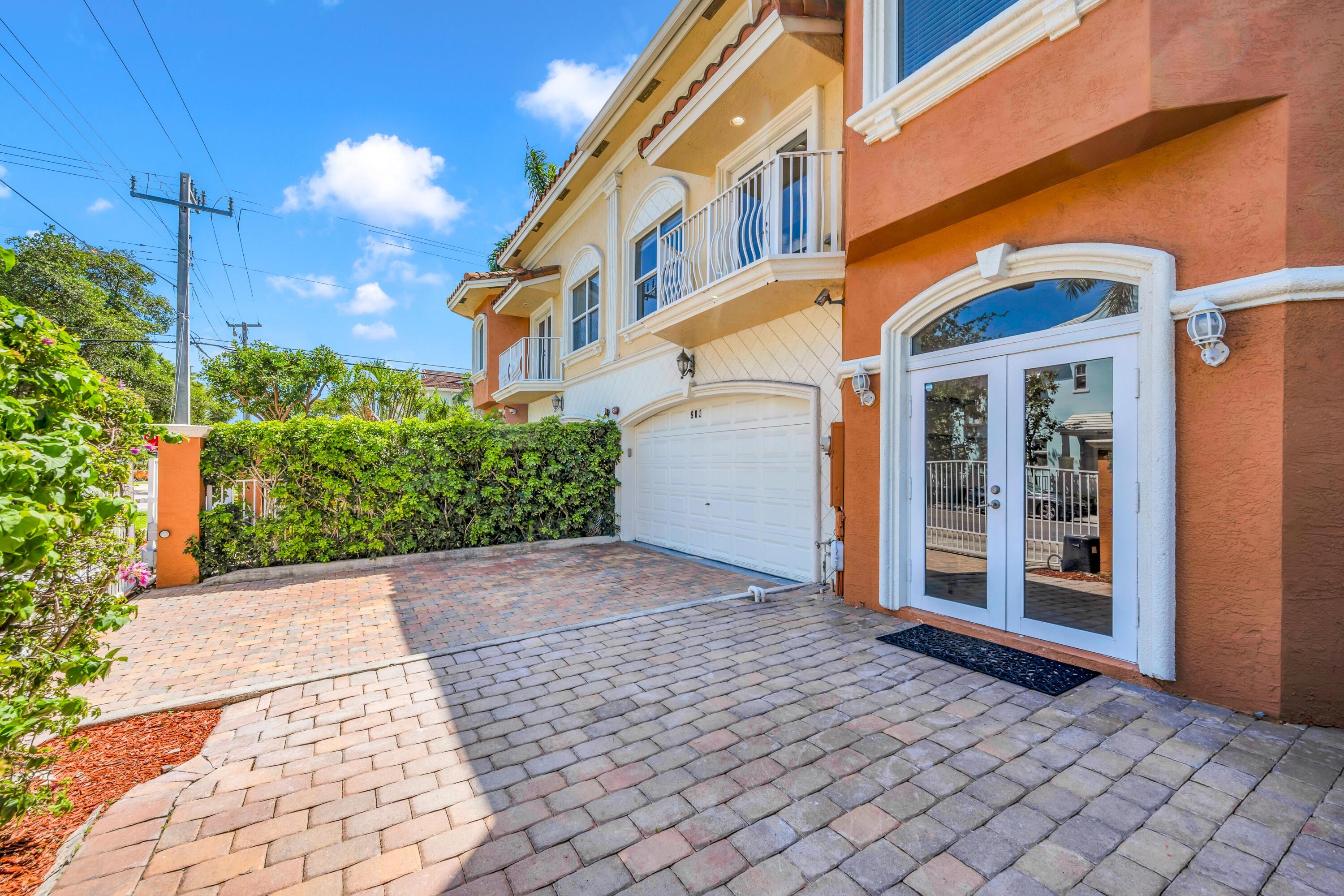 903 NE 17th Way 104