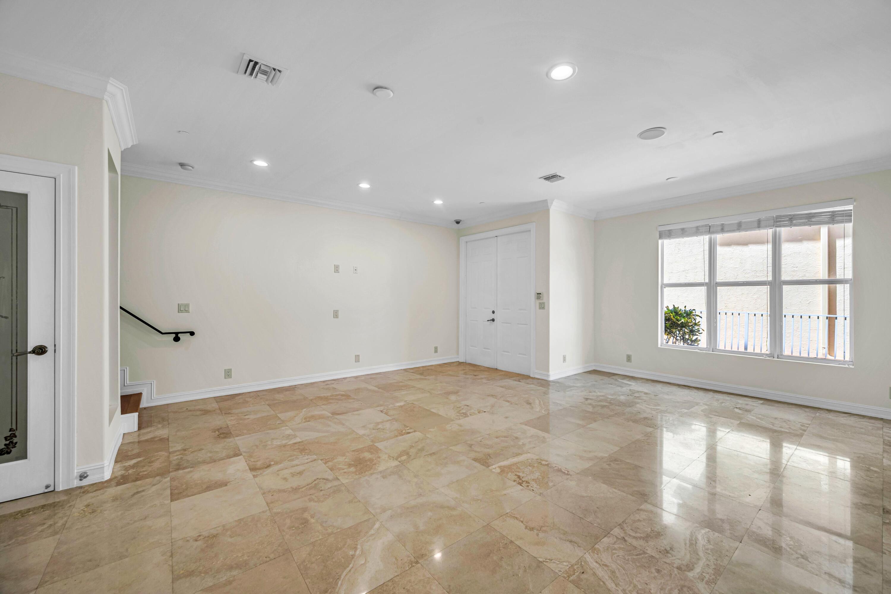 903 NE 17th Way 104