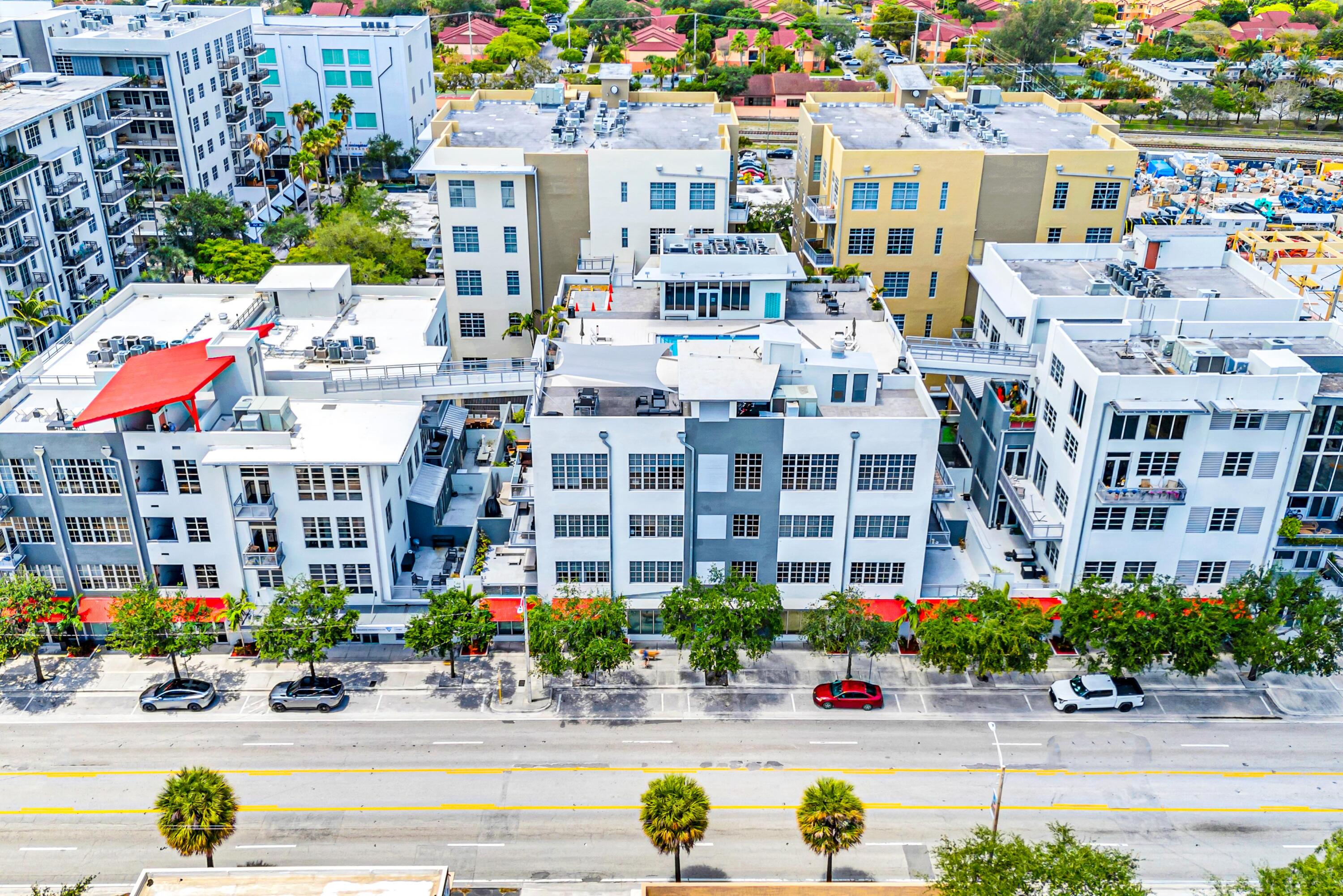 425 N Andrews Avenue 303