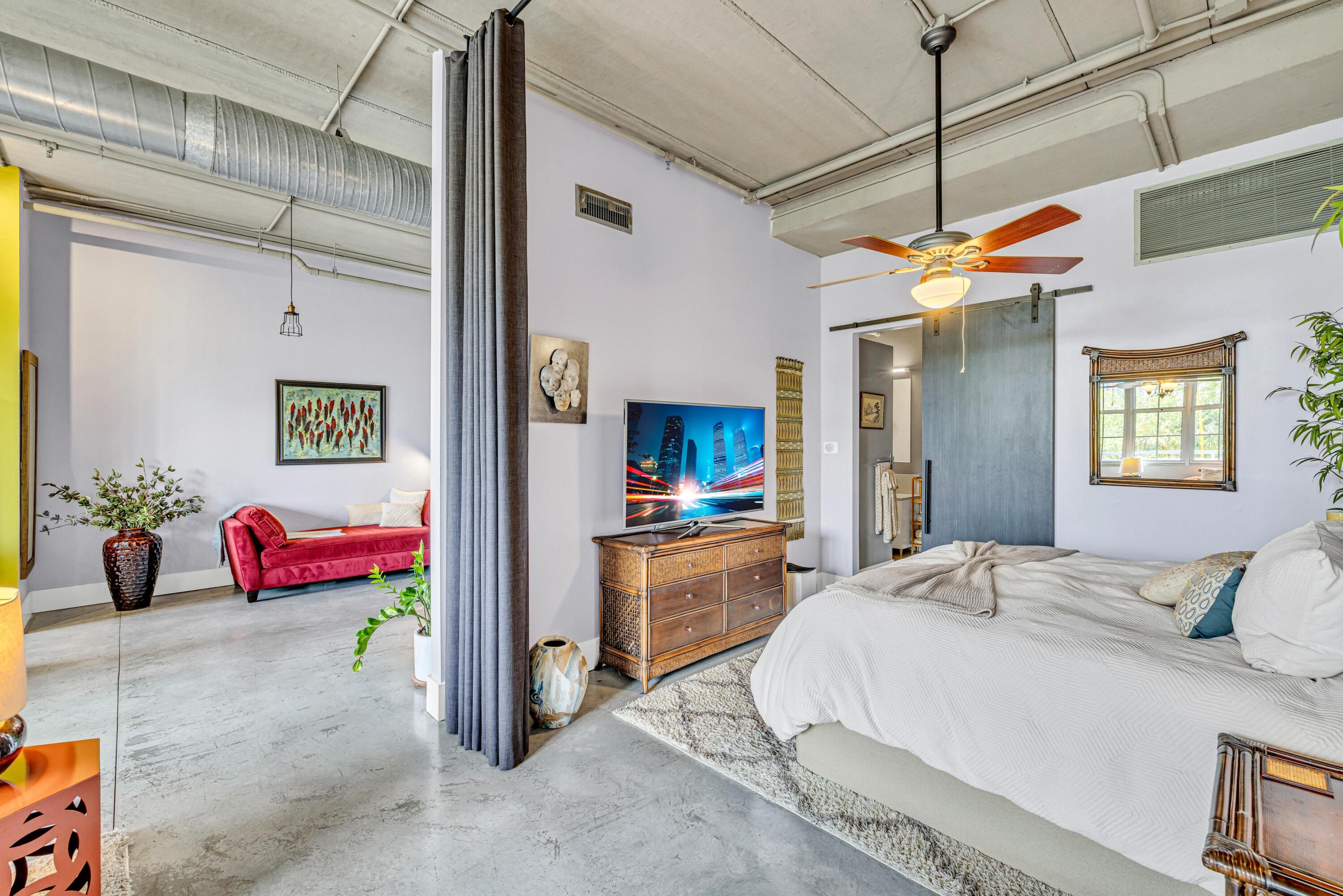 425 N Andrews Avenue 303