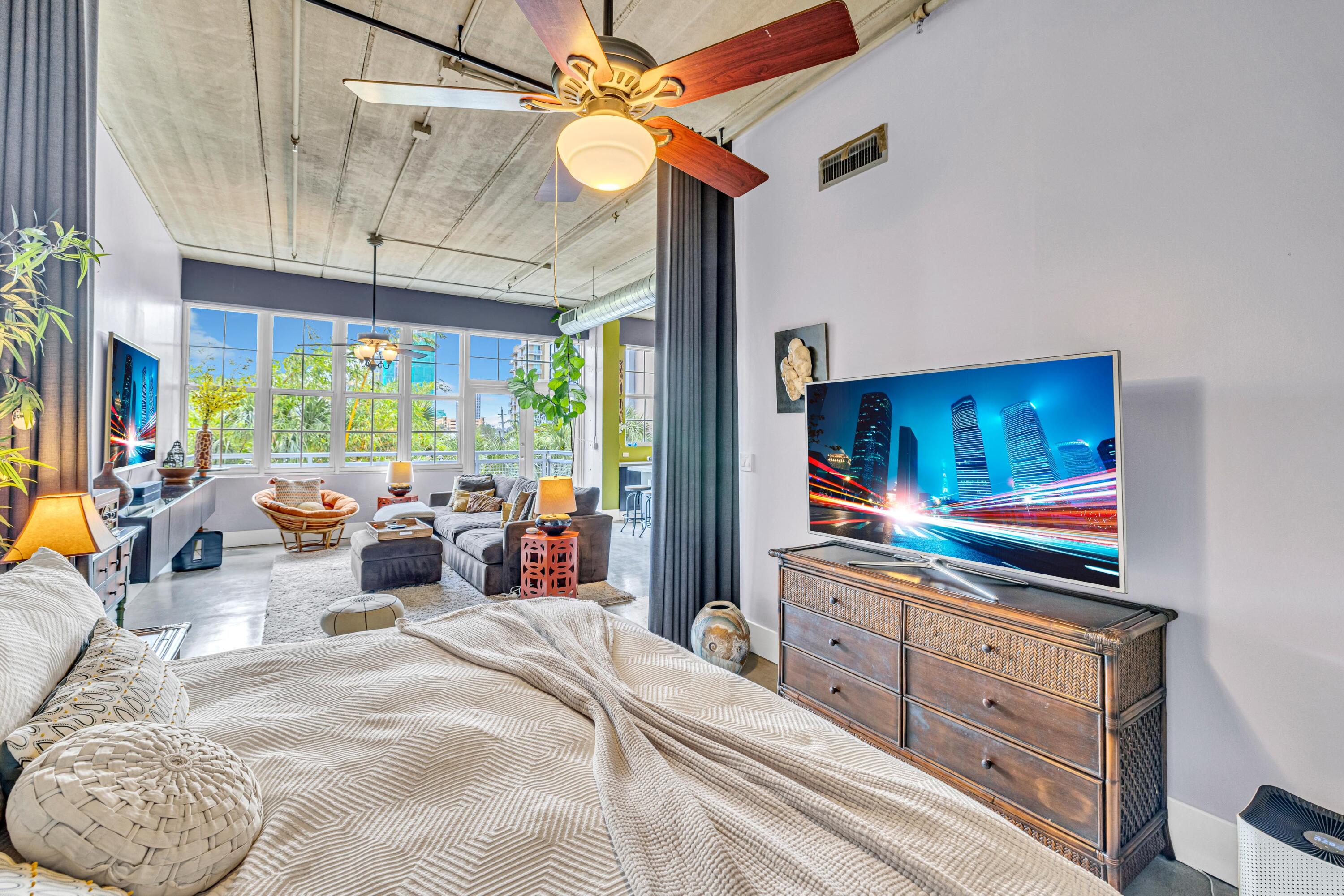 425 N Andrews Avenue 303