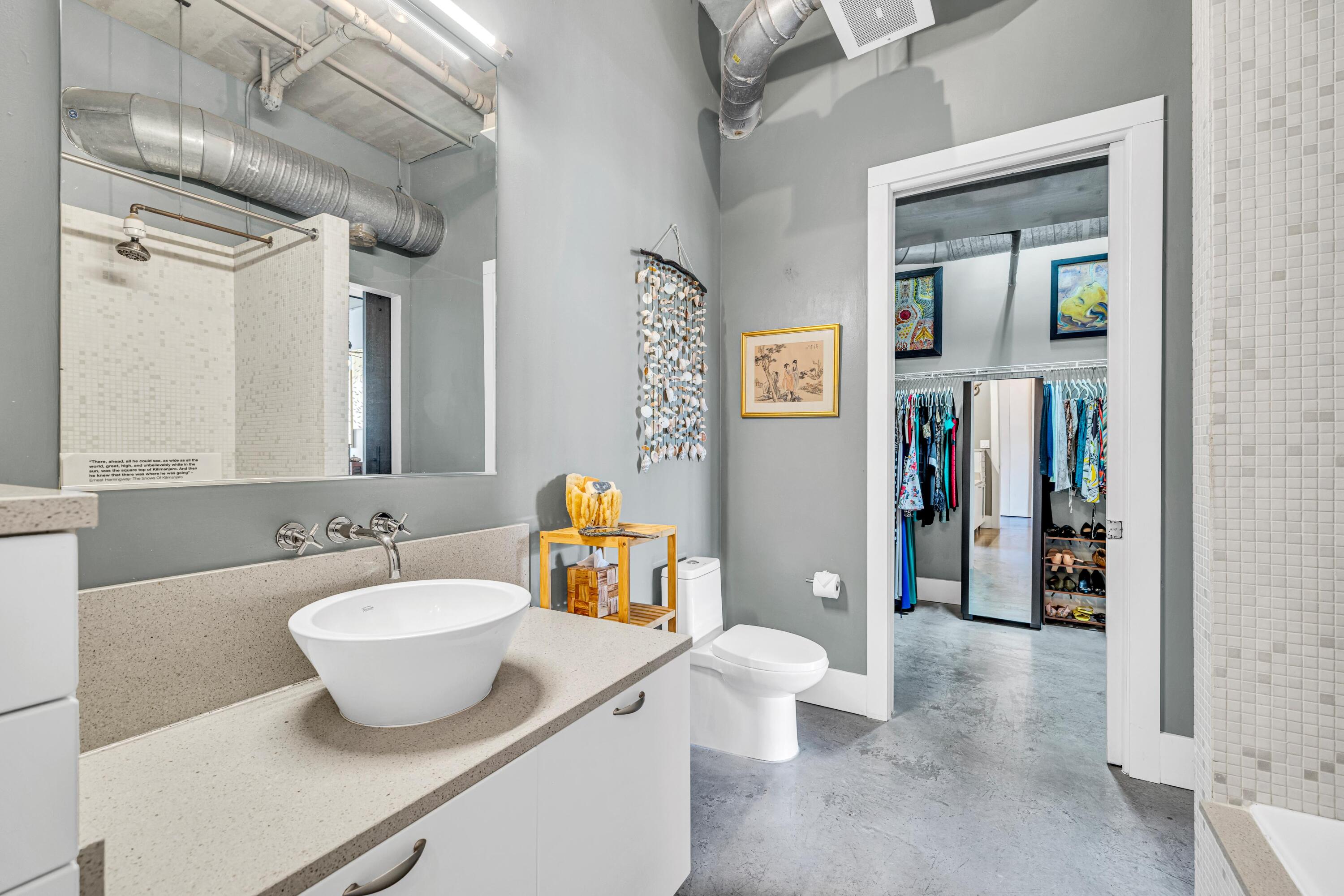 425 N Andrews Avenue 303