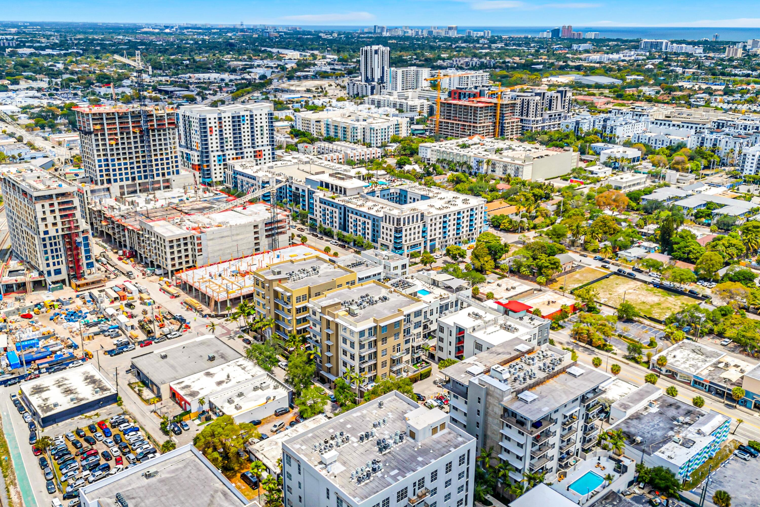 425 N Andrews Avenue 303