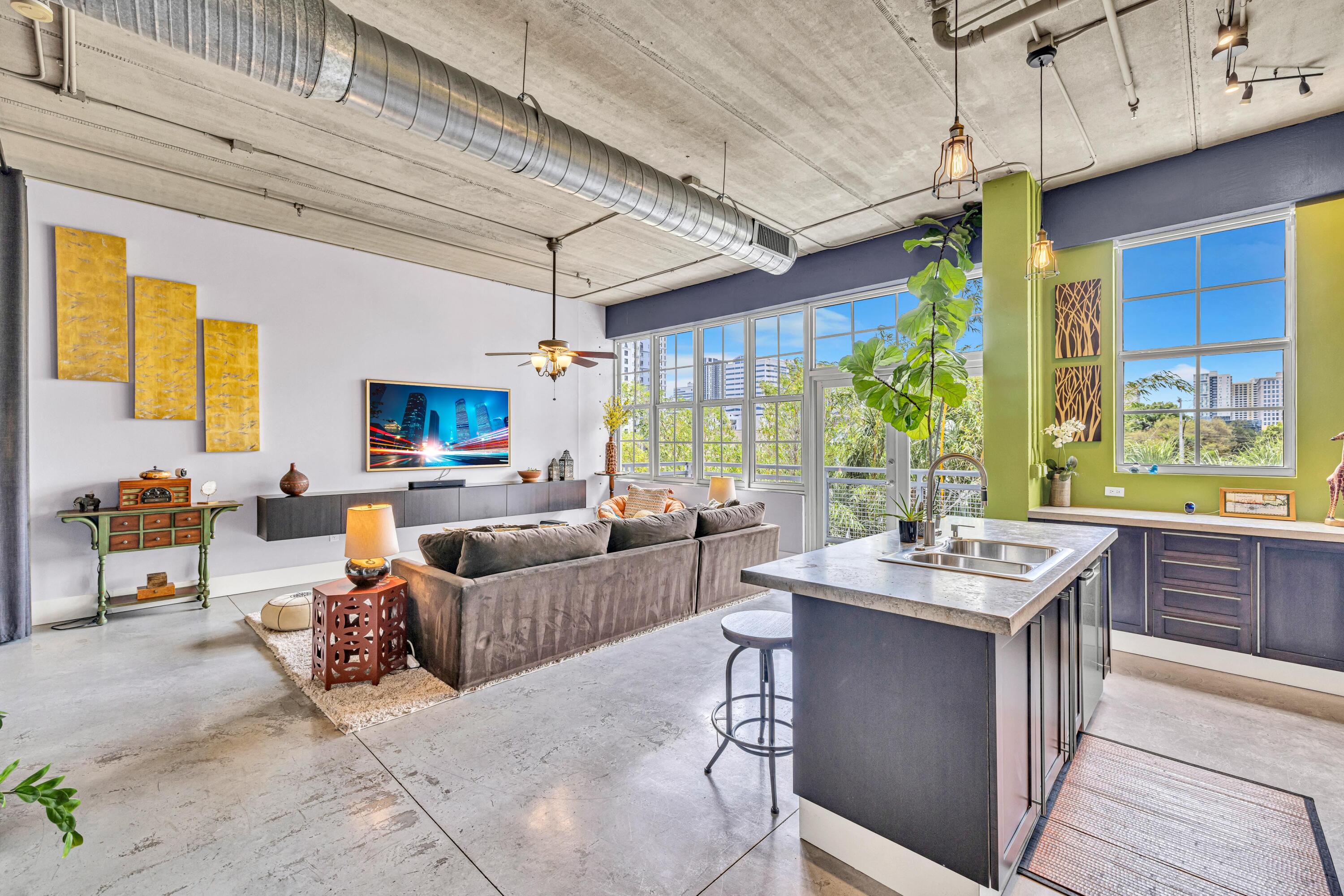 425 N Andrews Avenue 303