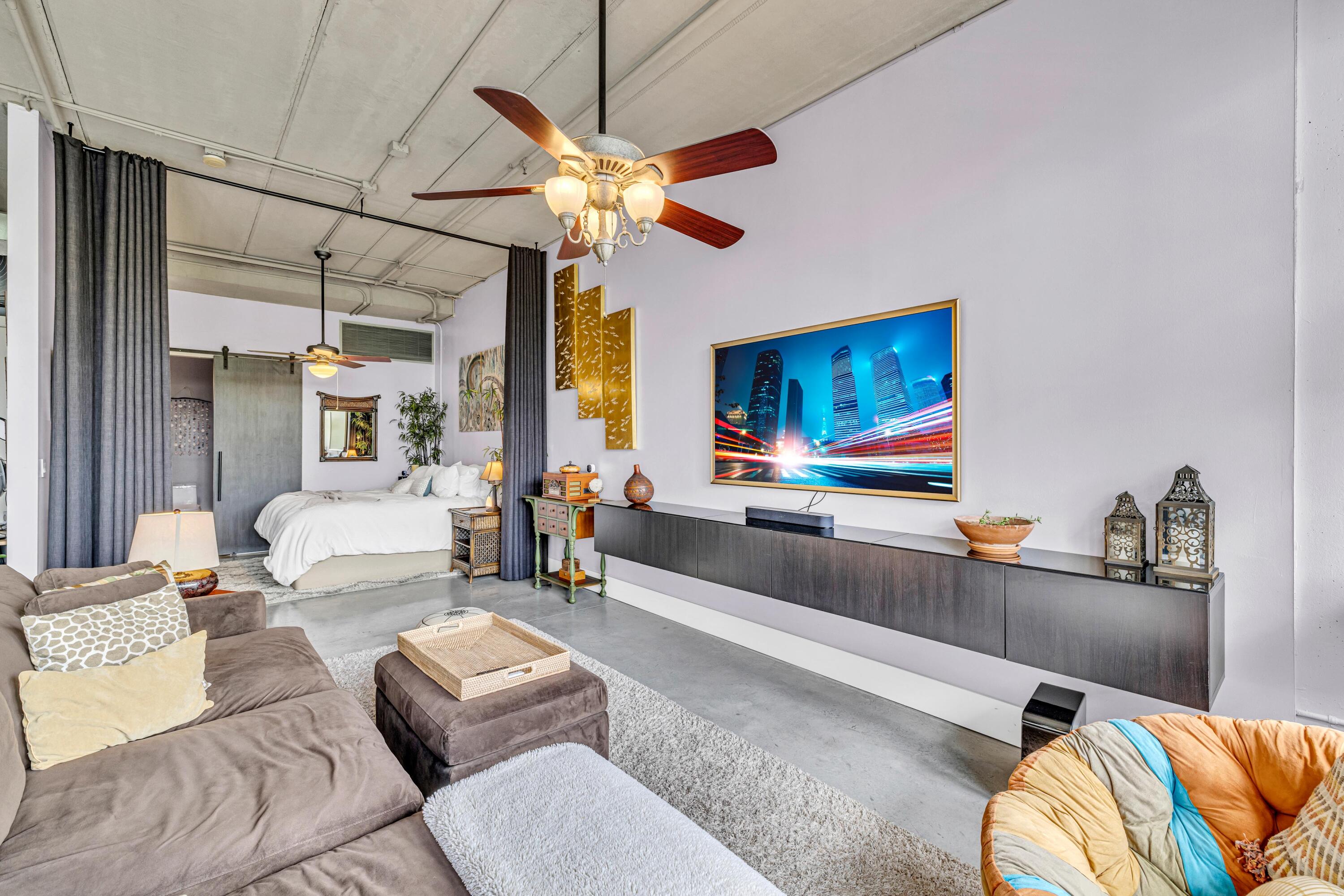 425 N Andrews Avenue 303