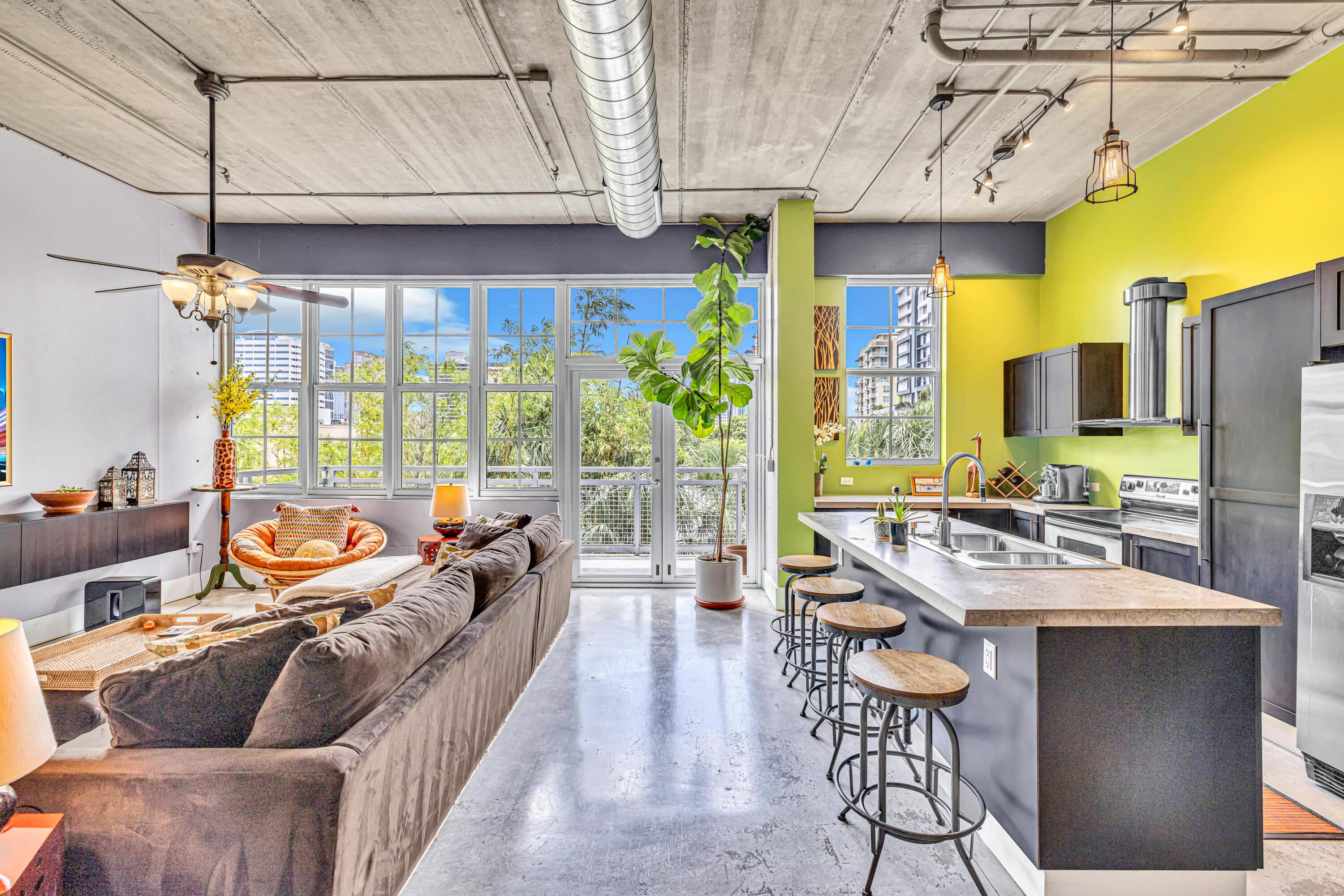 425 N Andrews Avenue 303