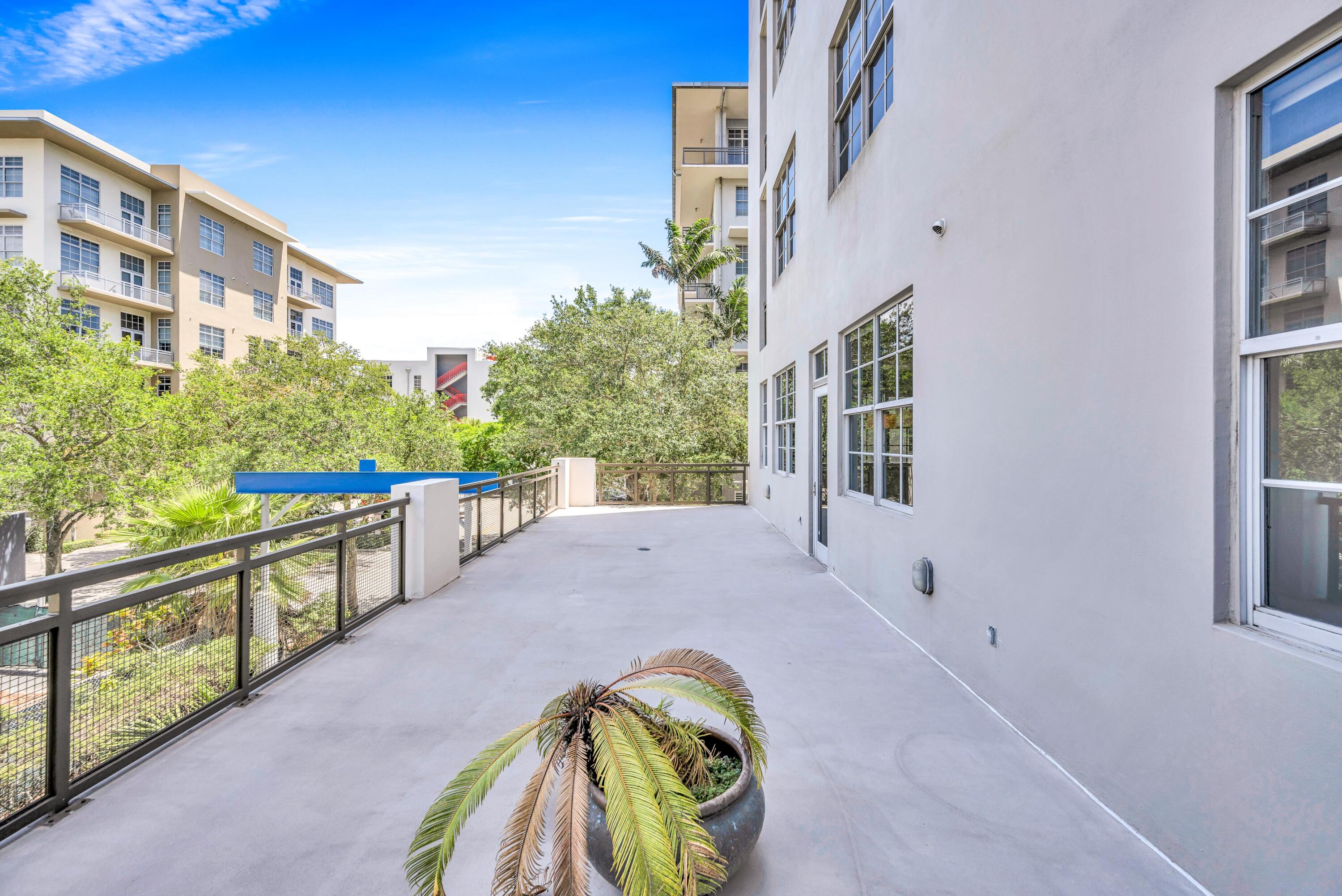 411 NW 1st Avenue 202