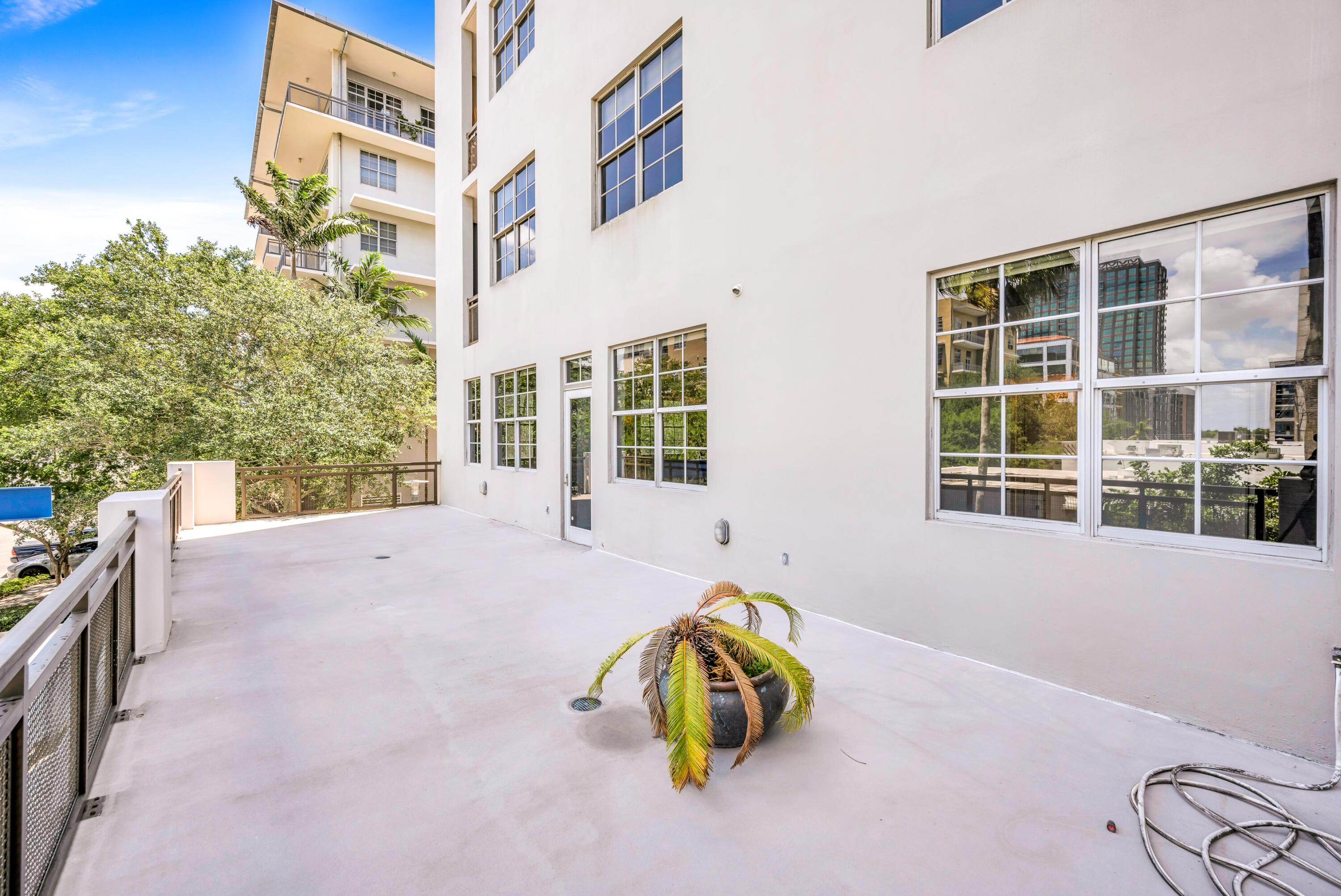 411 NW 1st Avenue 202