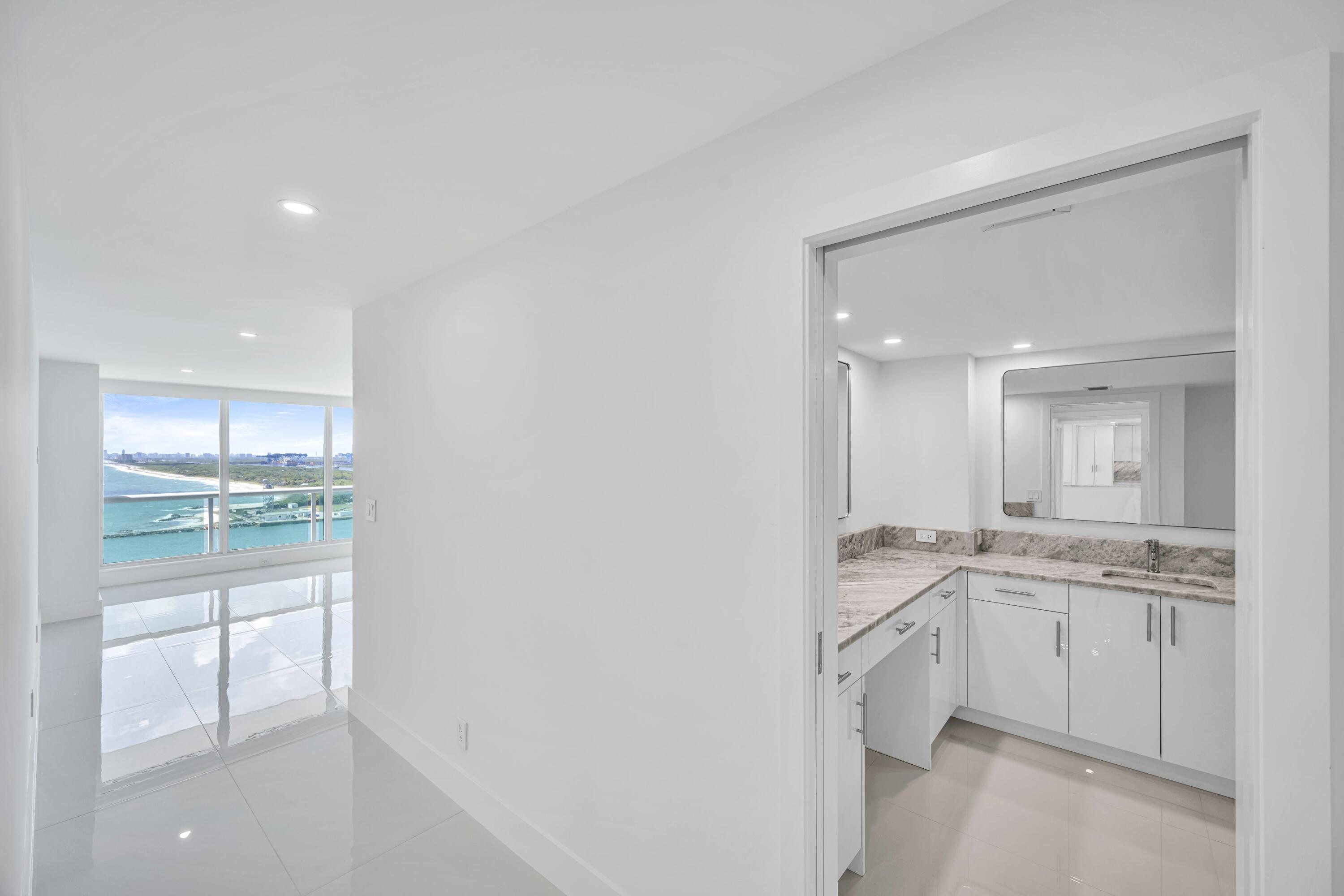 2100 S Ocean Lane 1608