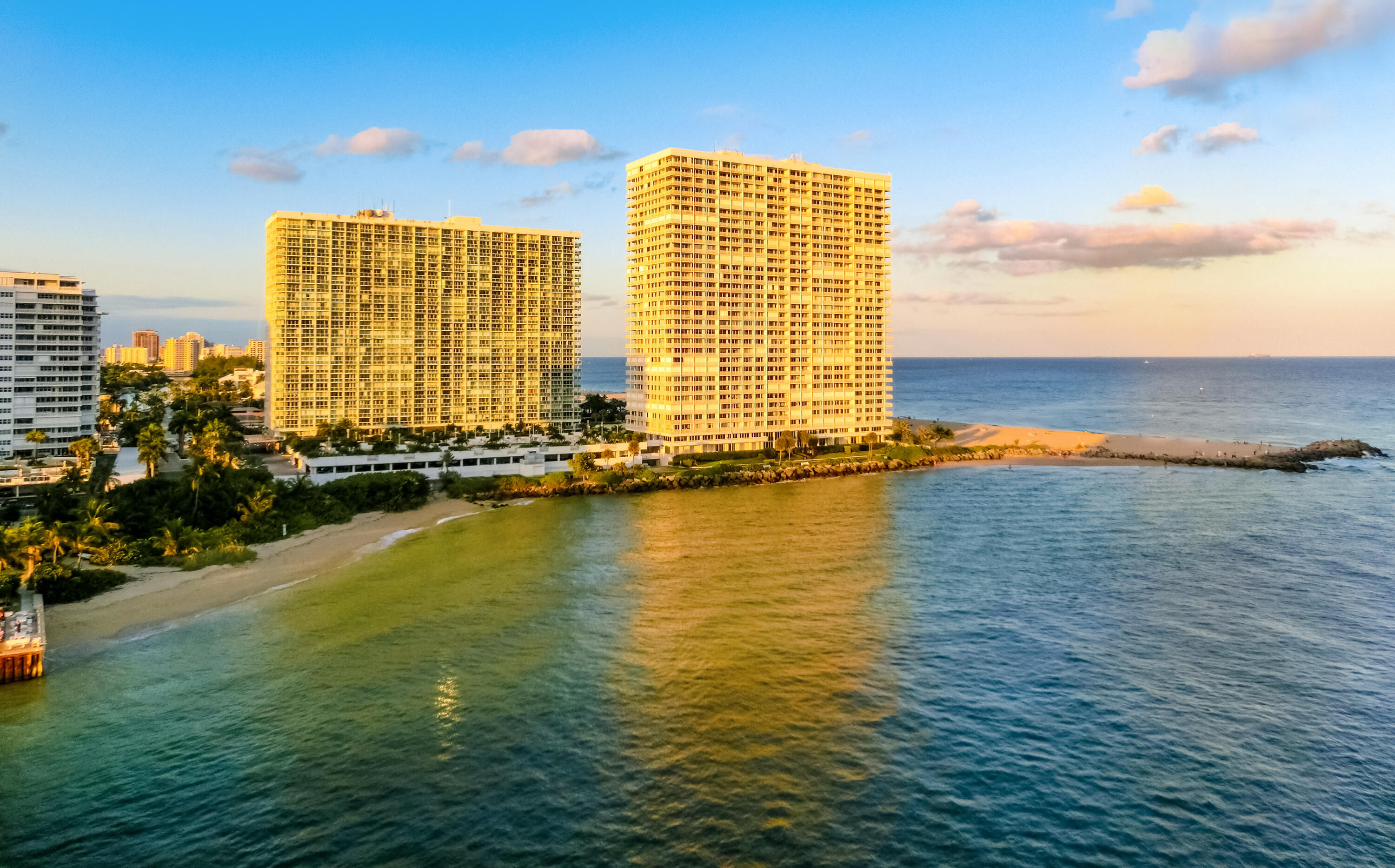 2100 S Ocean Lane 1608