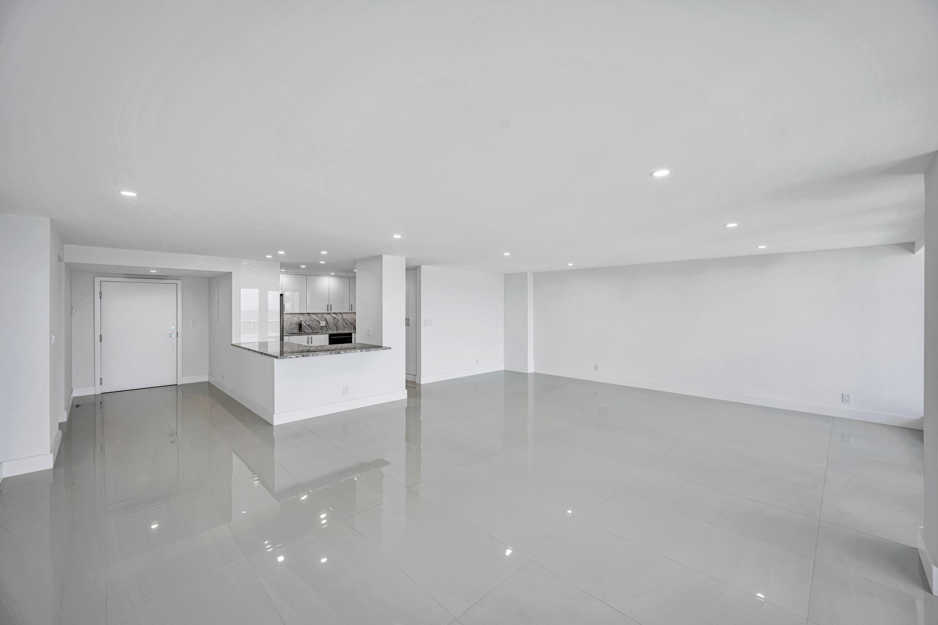 2100 S Ocean Lane 1608