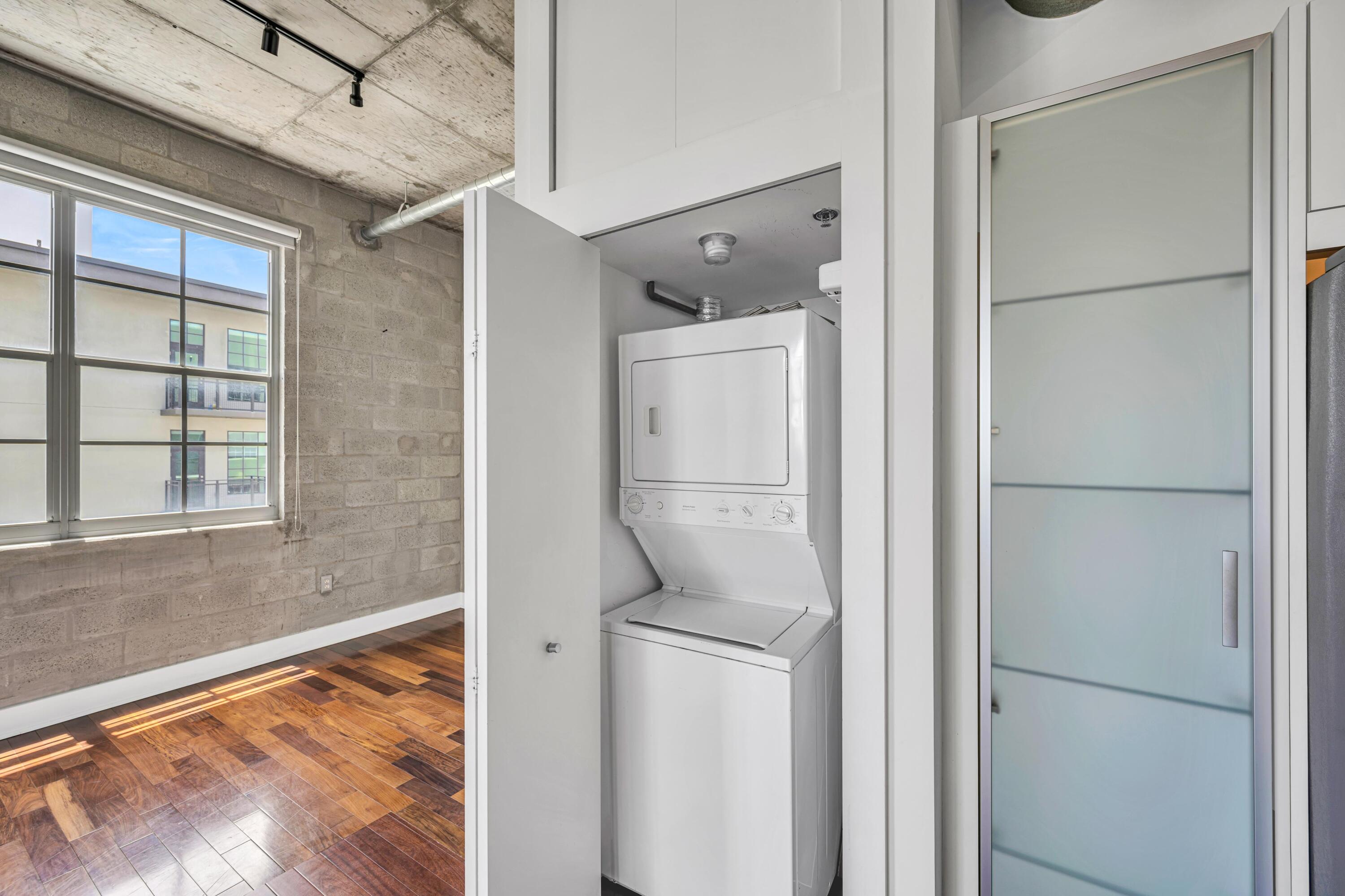 411 NW 1st Avenue NW 601