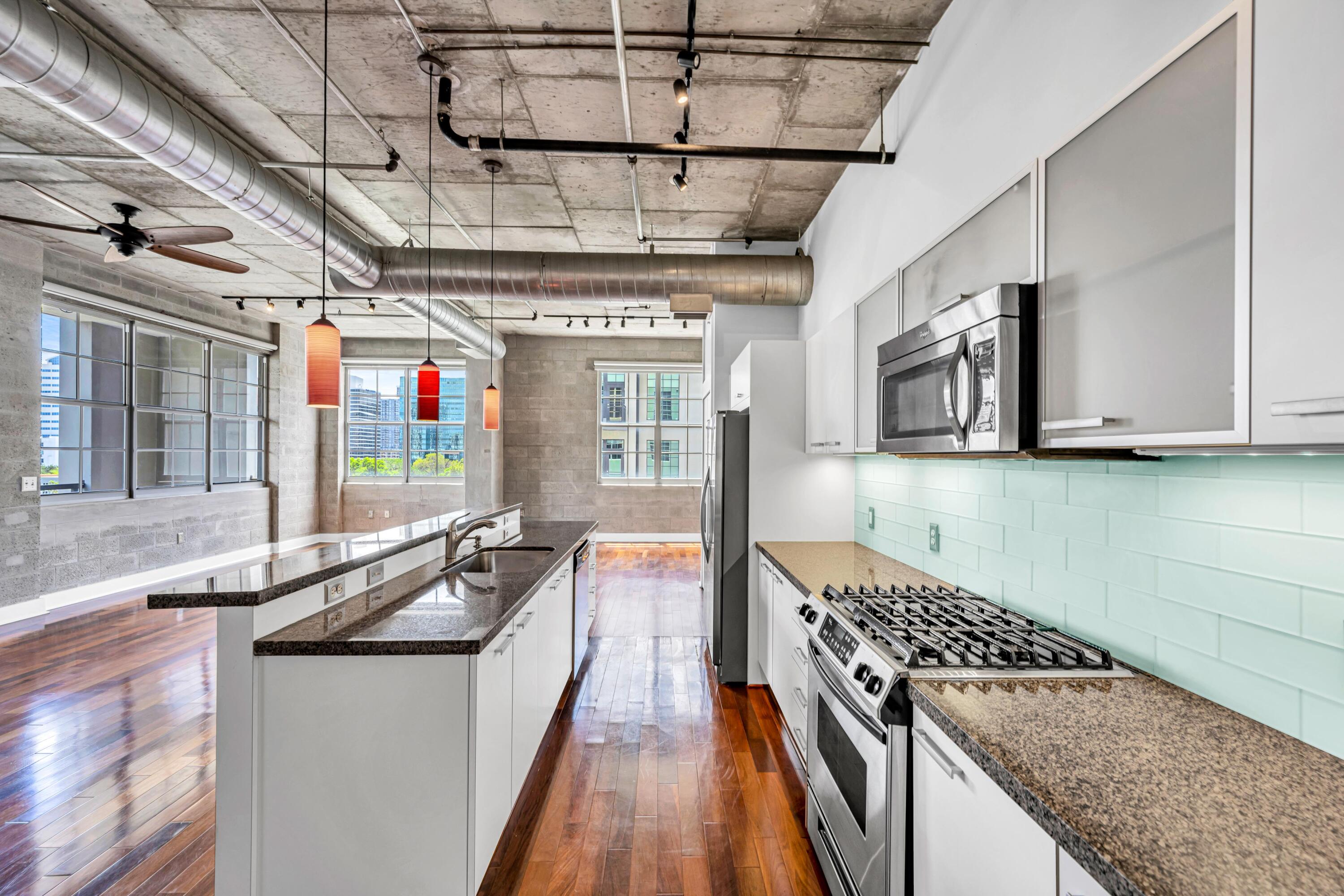 411 NW 1st Avenue NW 601